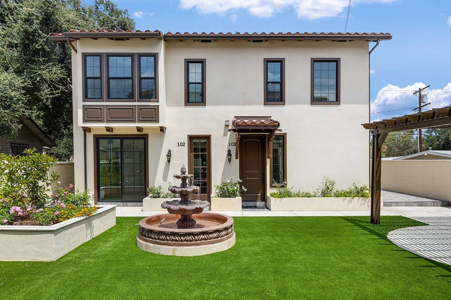 Luxurious Pasadena Home w Parking & Near Old Town — Pasadena, CA — vacation rental