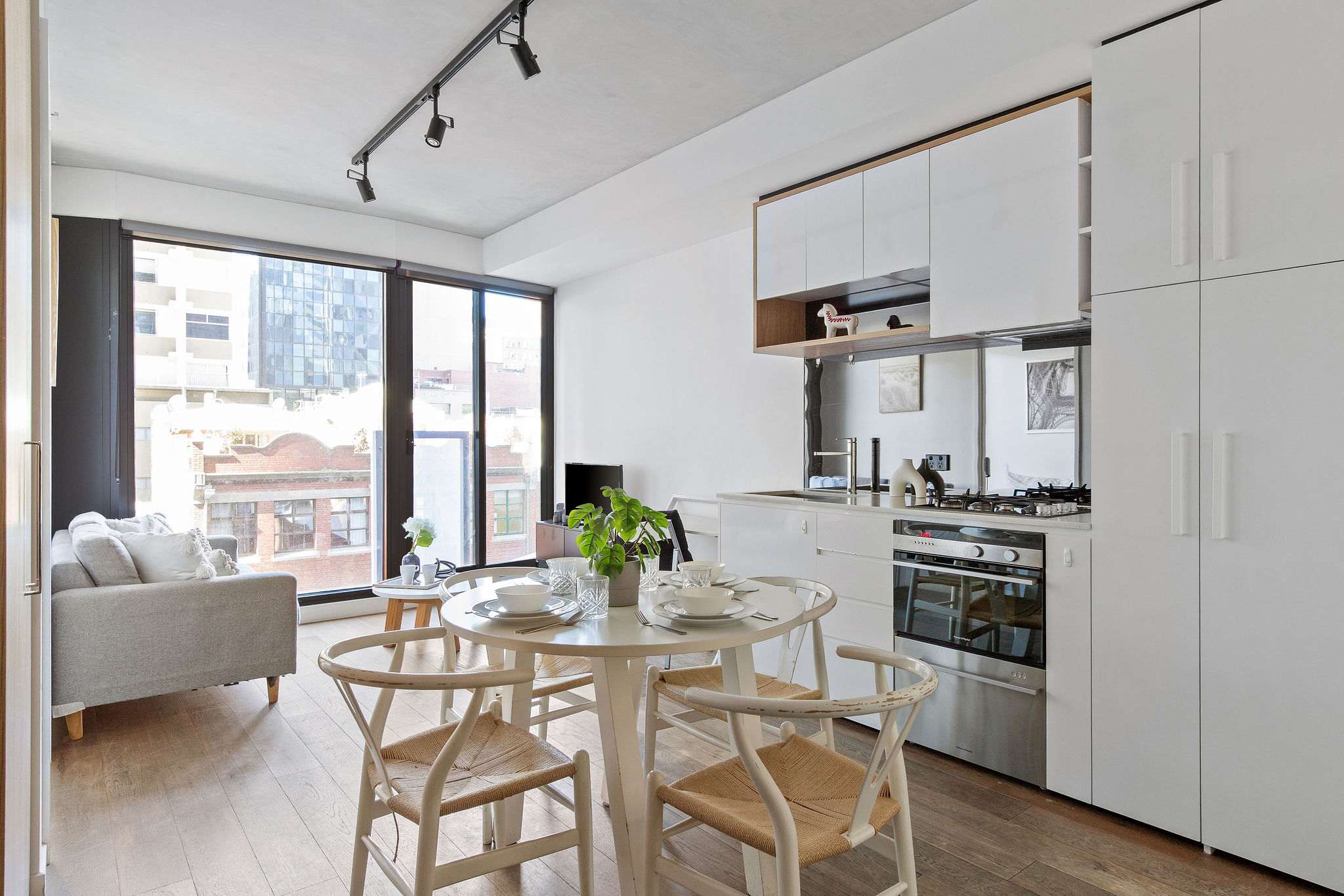 Cozy 2BR Retreat Steps from Melbourne Central — Melbourne, VIC — vacation rental