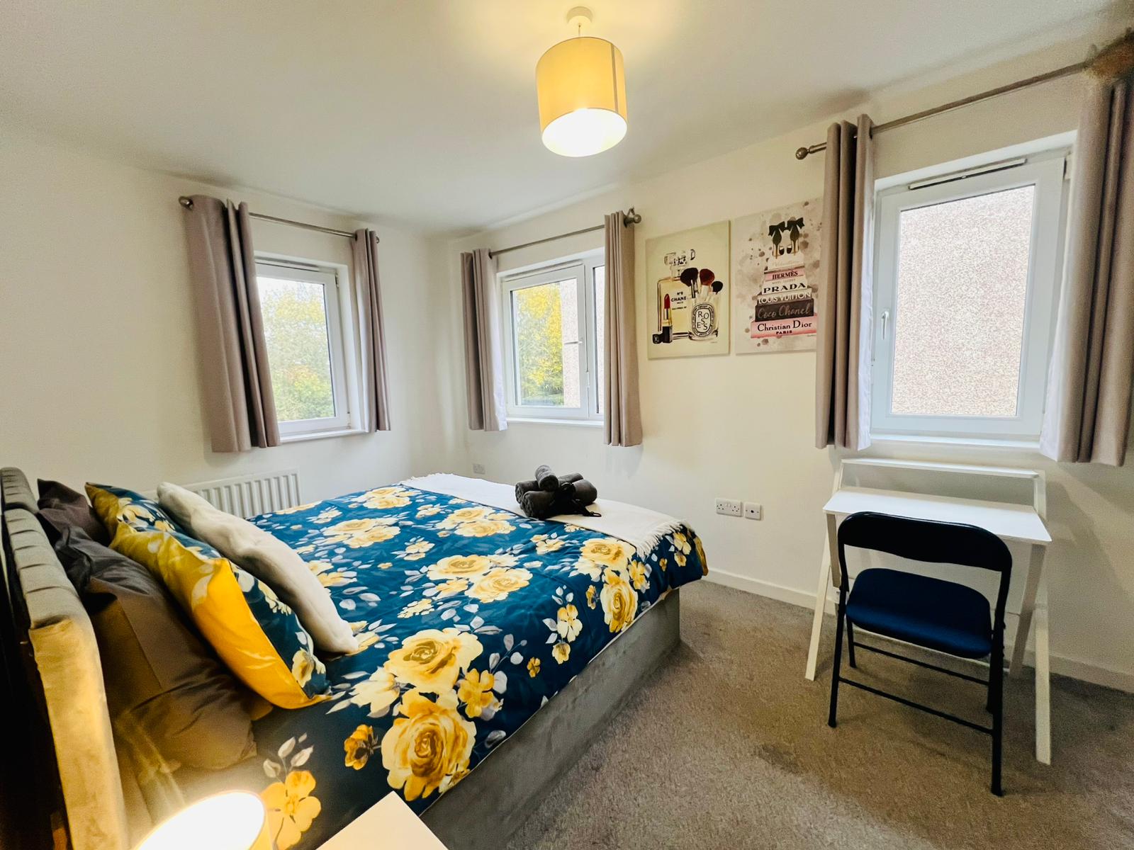 View 3BR Contractor House Parking 2 Bath in Falks Hill 1 LU2 0FN 3BR Contractor House Parking 2 Bath in Falks Hill 1 LU2 0FN - Property image 14 - VivreStays