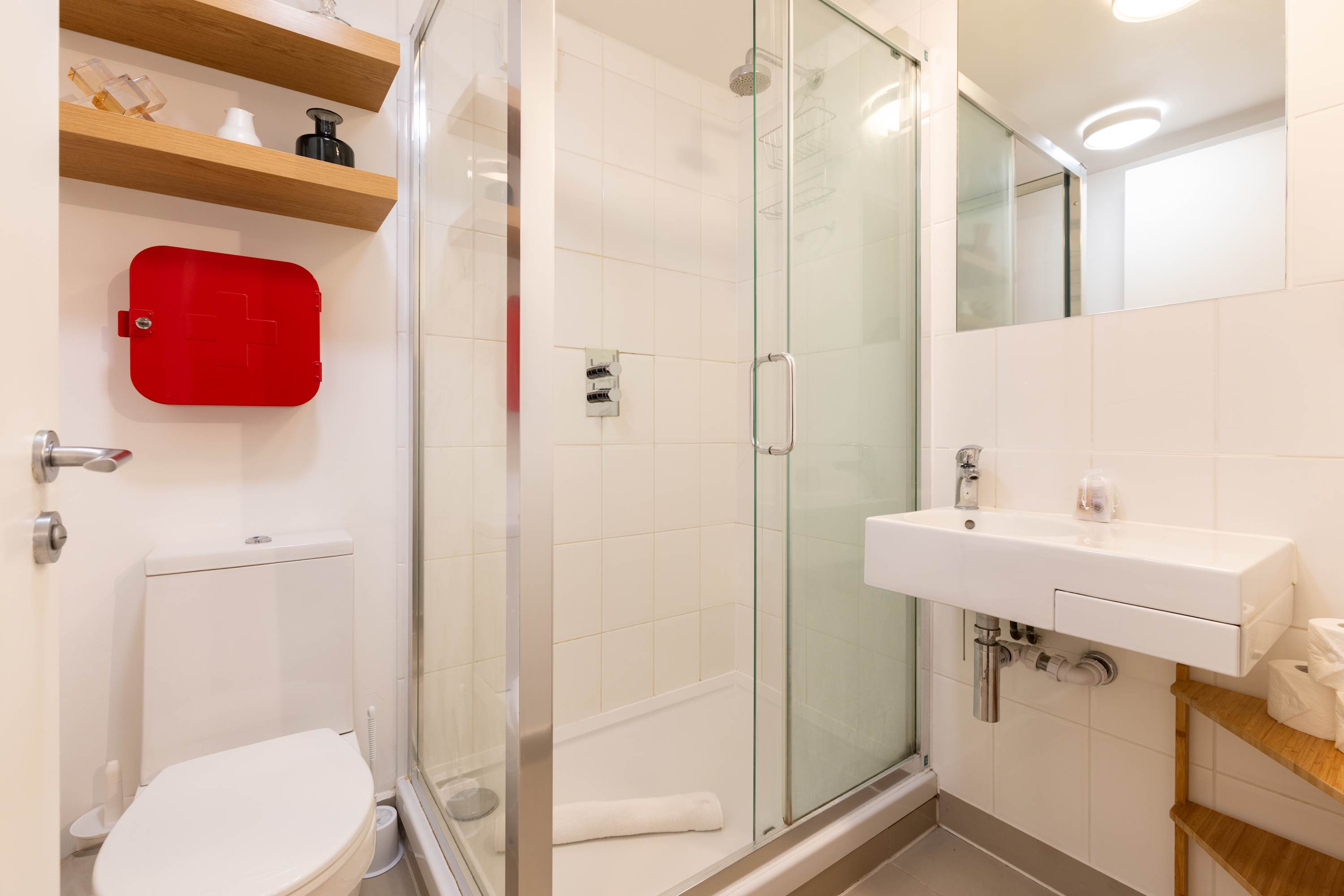 Notting Hill Penthouse Escape in Bevington Road 2-4 W10 5TN - Property image 15 - VivreStays
