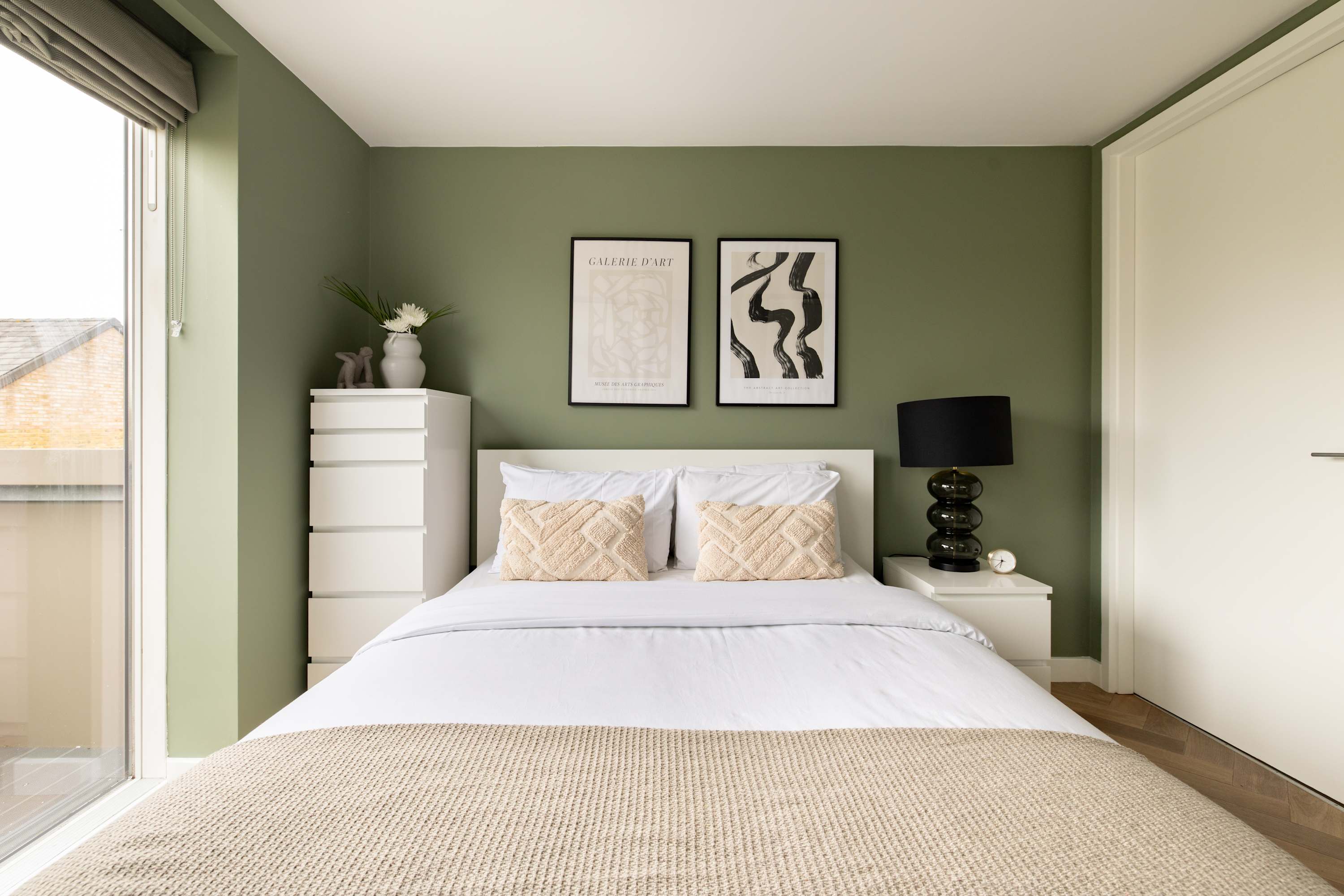 Notting Hill Penthouse Escape in Bevington Road 2-4 W10 5TN - Property image 13 - VivreStays