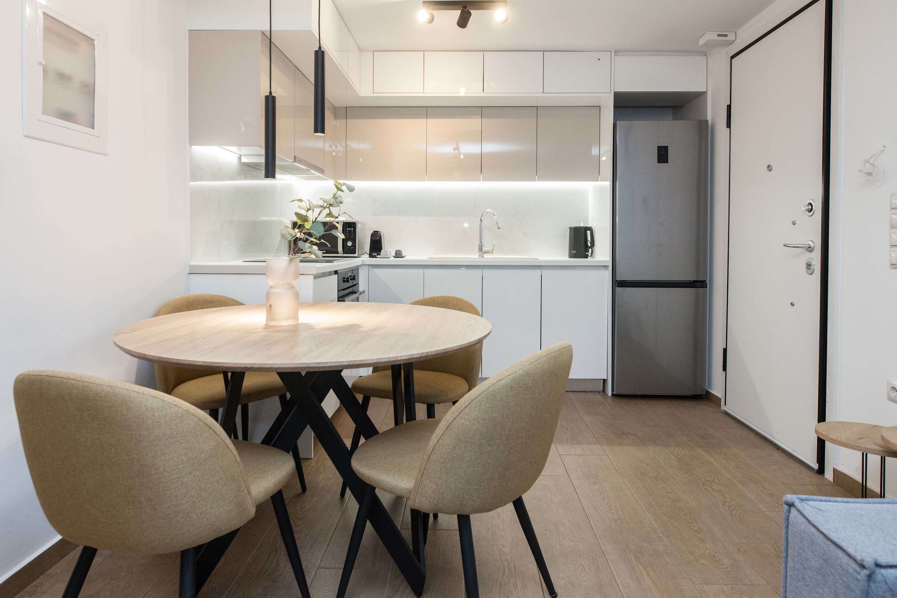 Bright Minimal 1 Bd Apt in Calm Agia Paraskevi in Athens — photo 5