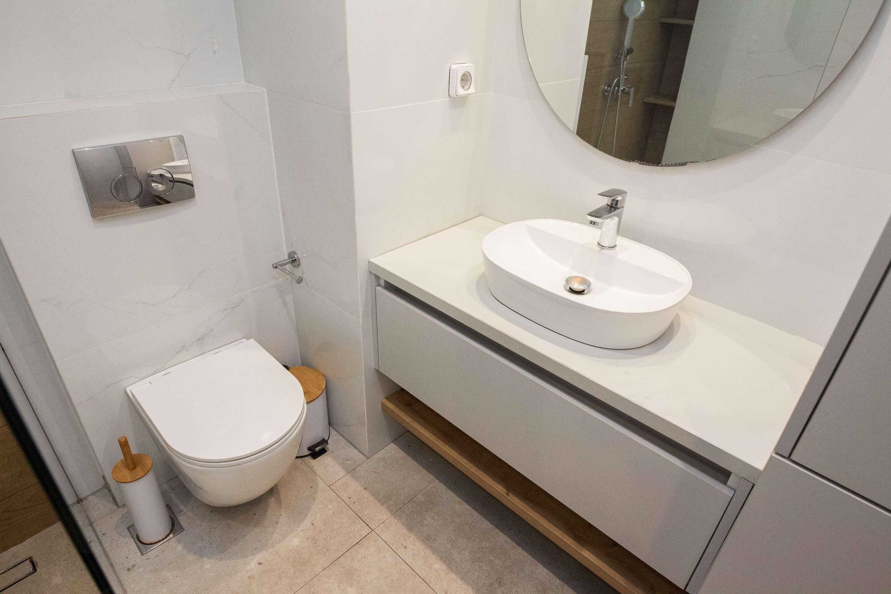 Bright Minimal 1 Bd Apt in Calm Agia Paraskevi in Athens — photo 4