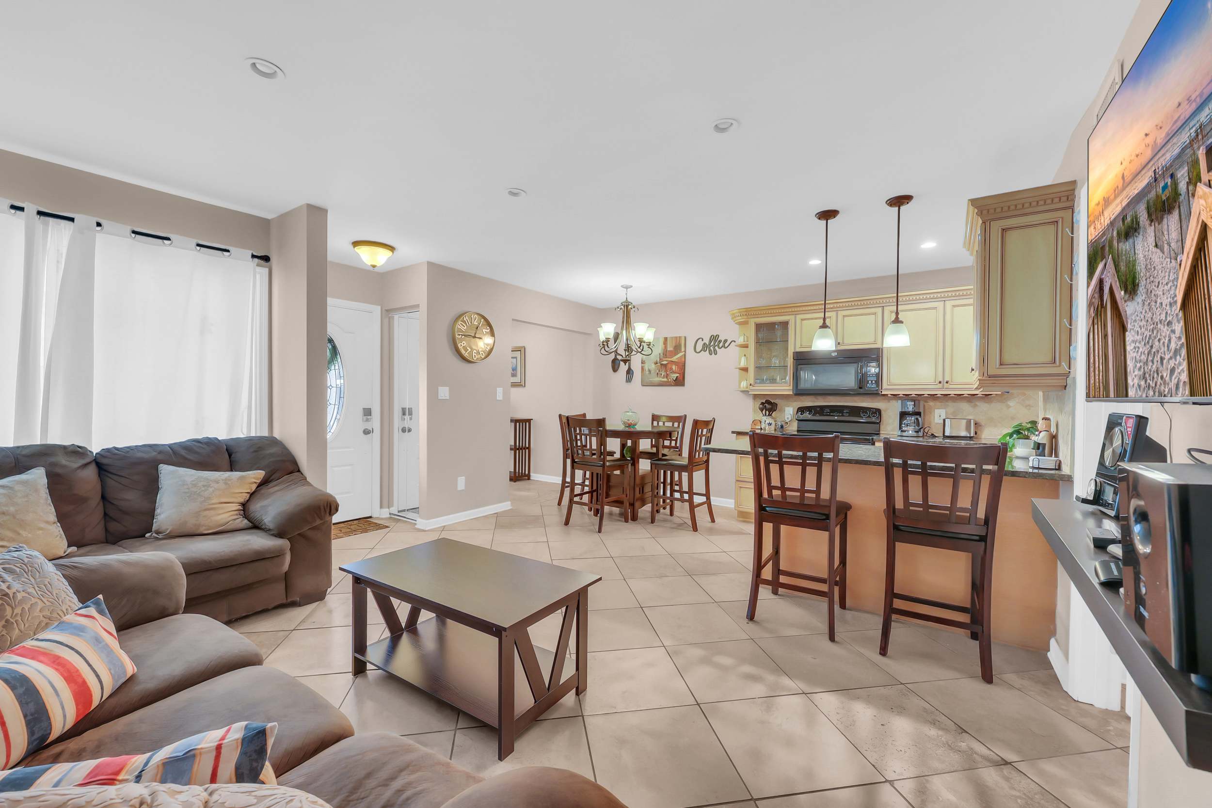 Driftwood Days Pet Friendly Beach Home