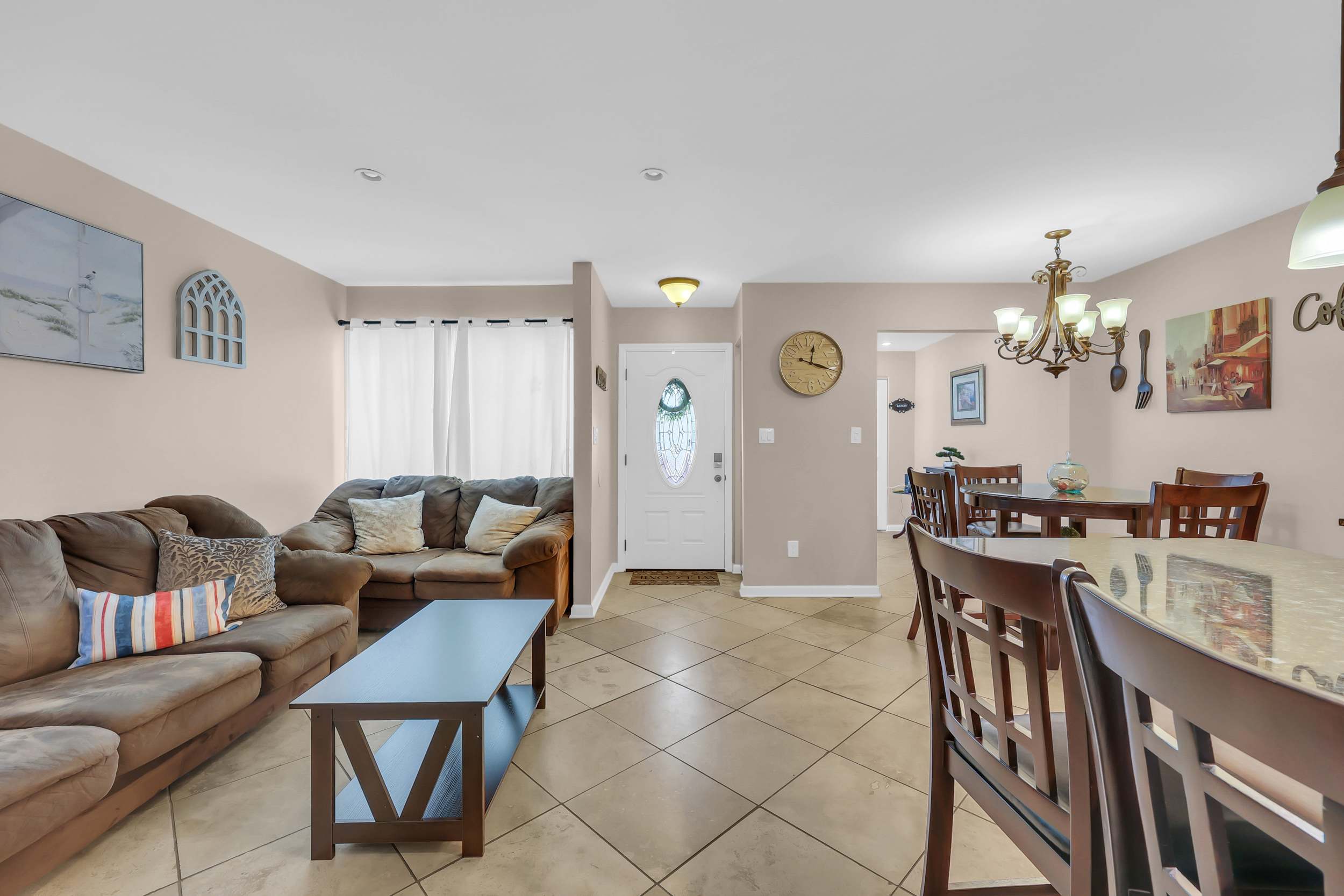 Driftwood Days Pet Friendly Beach Home