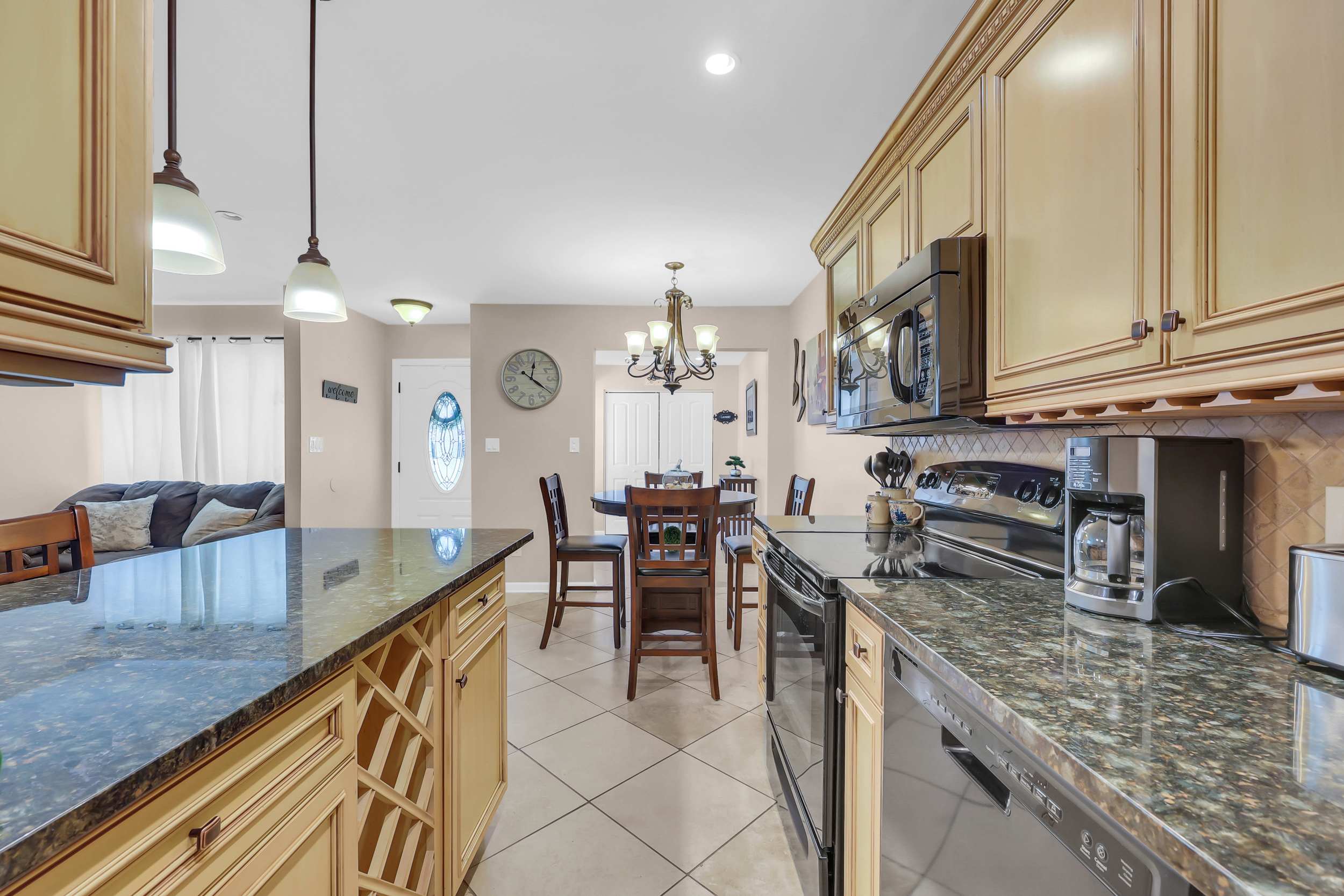 Driftwood Days Pet Friendly Beach Home