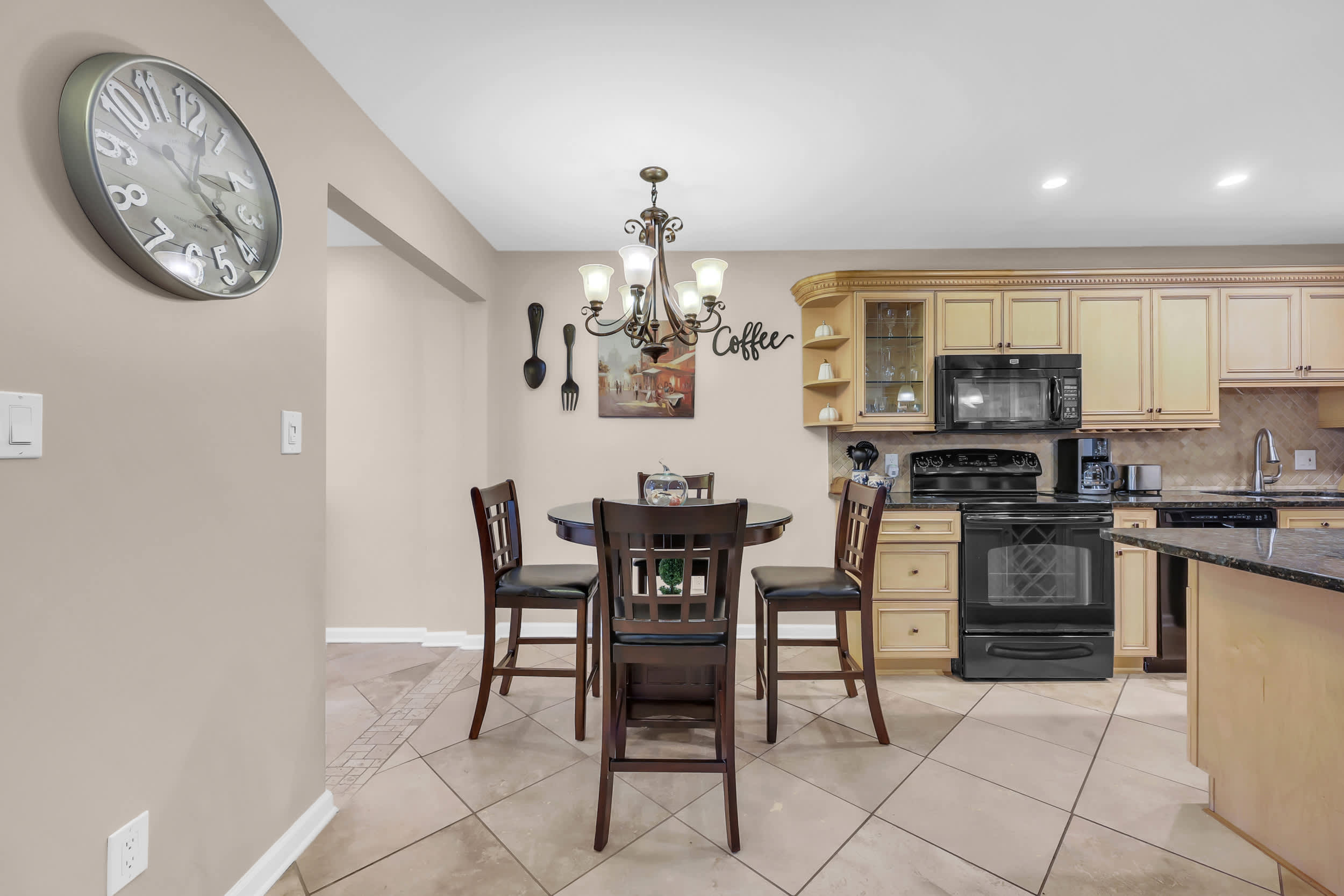 Driftwood Days Pet Friendly Beach Home