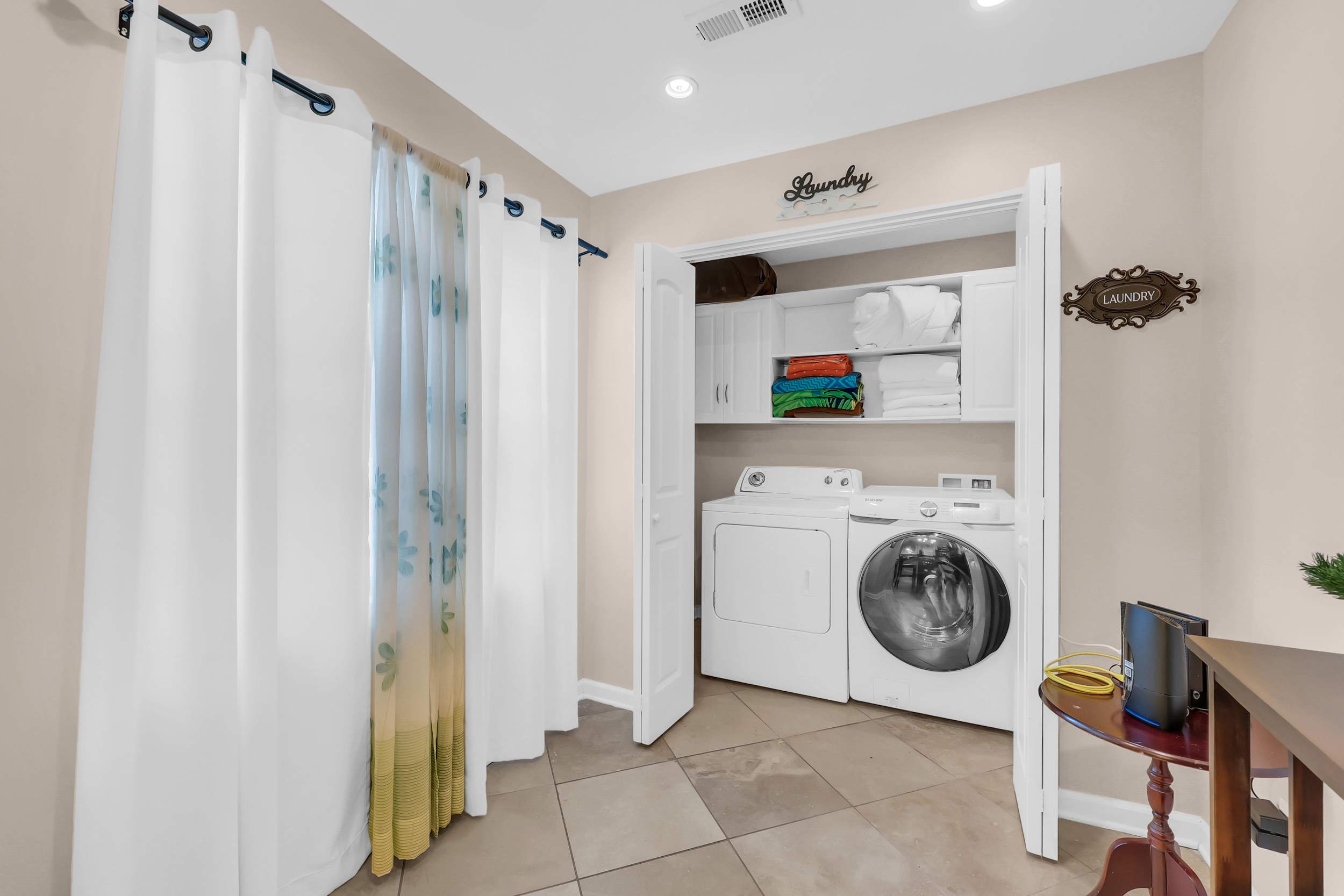 Driftwood Days Pet Friendly Beach Home