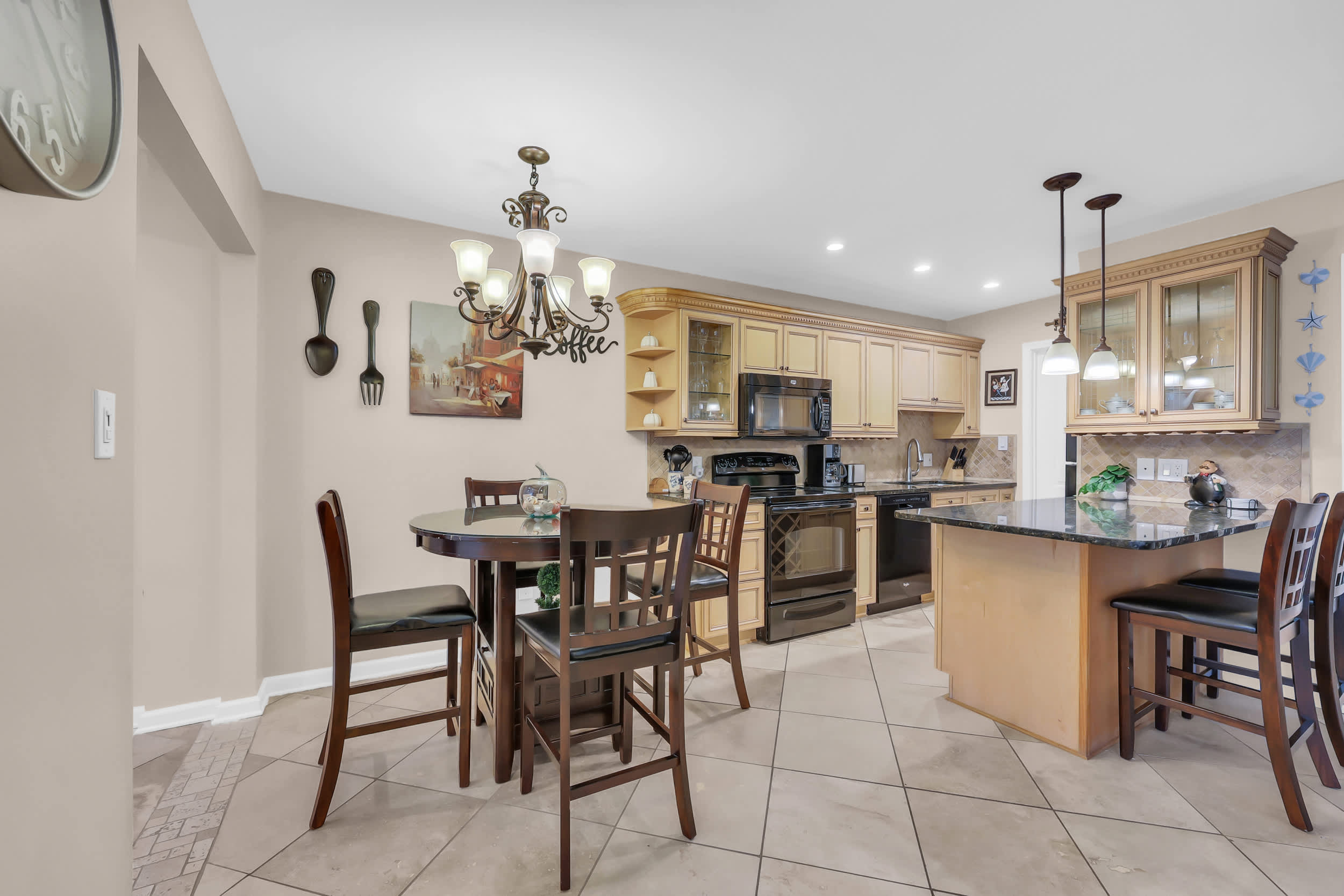 Driftwood Days Pet Friendly Beach Home