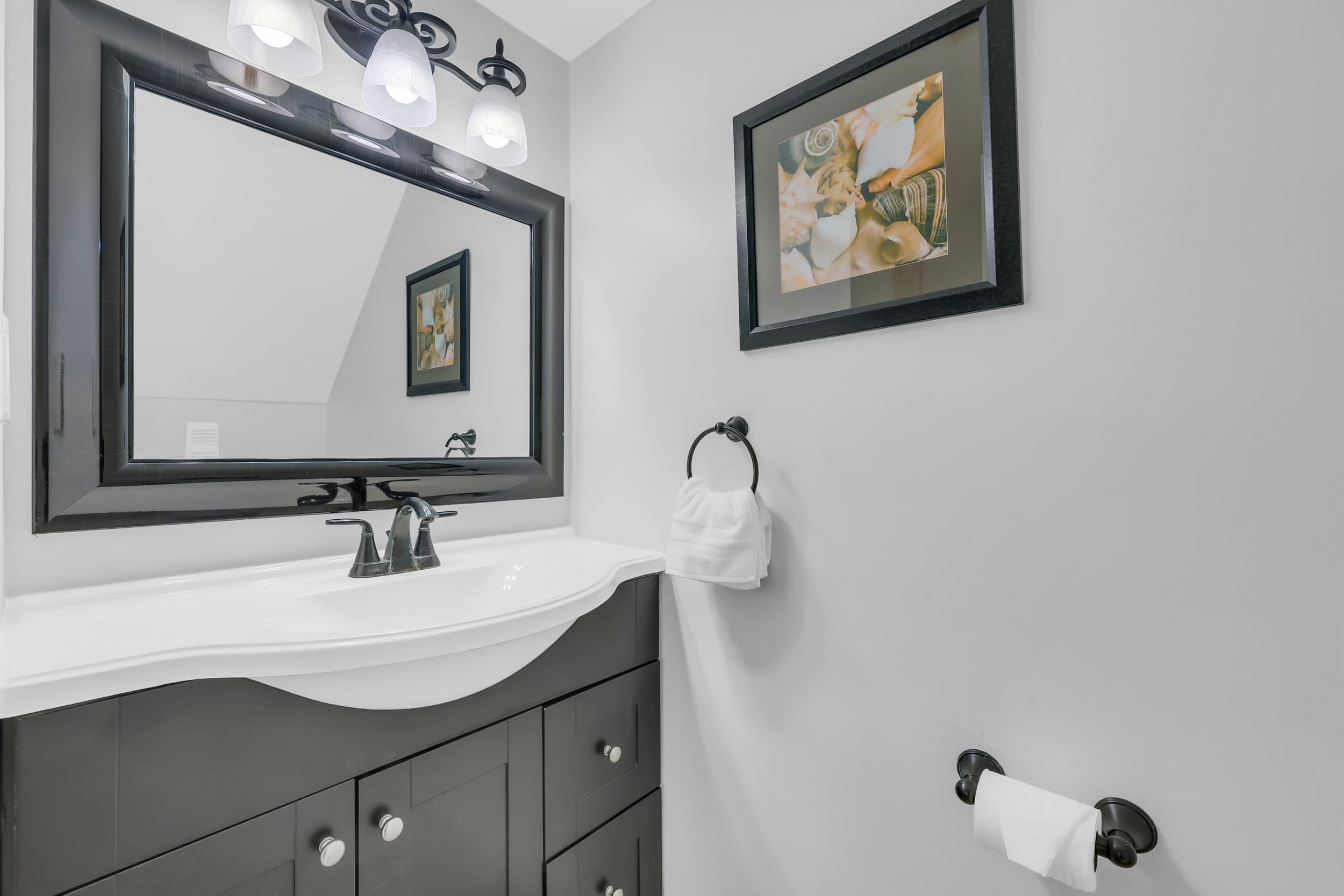 Driftwood Days Pet Friendly Beach Home