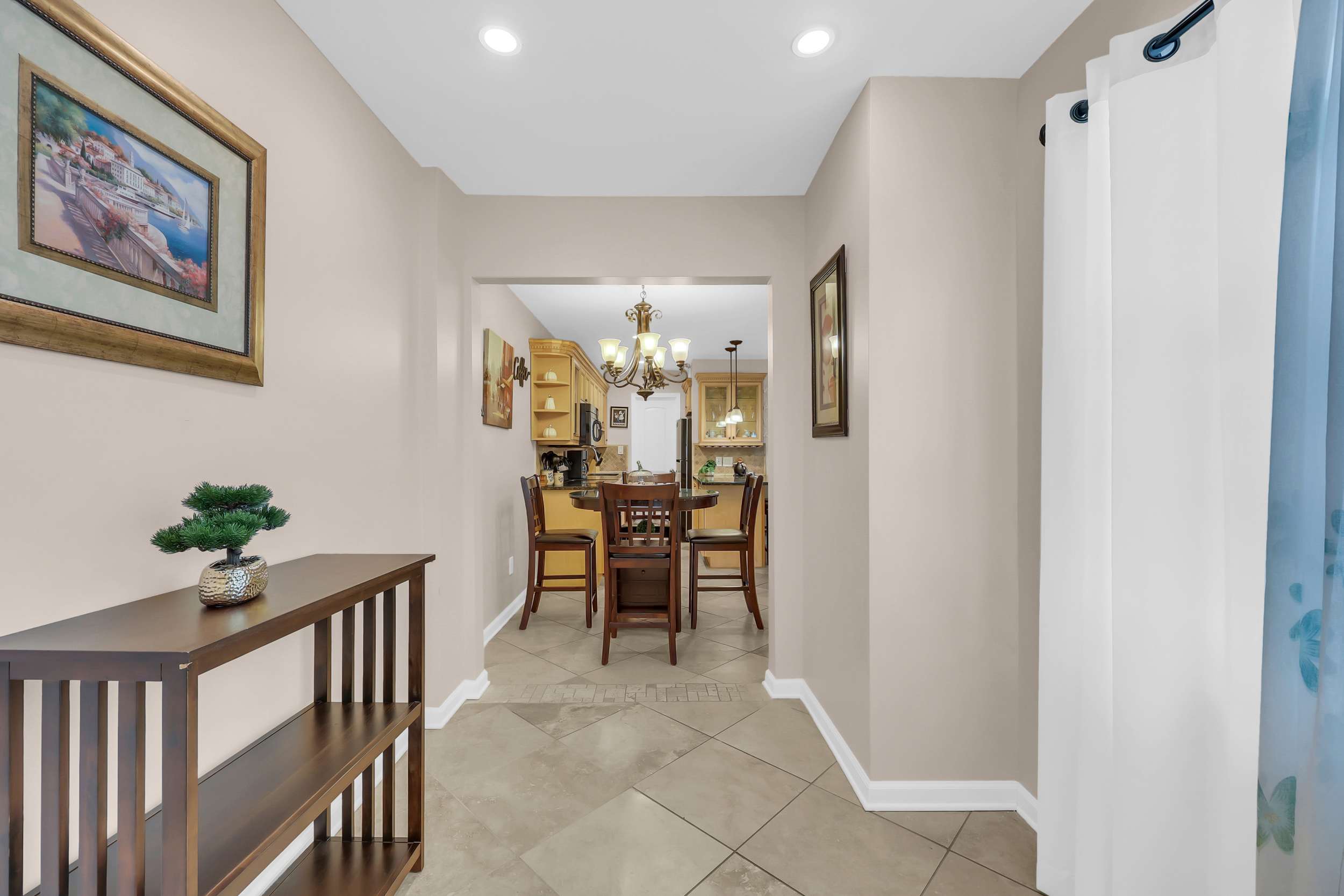 Driftwood Days Pet Friendly Beach Home