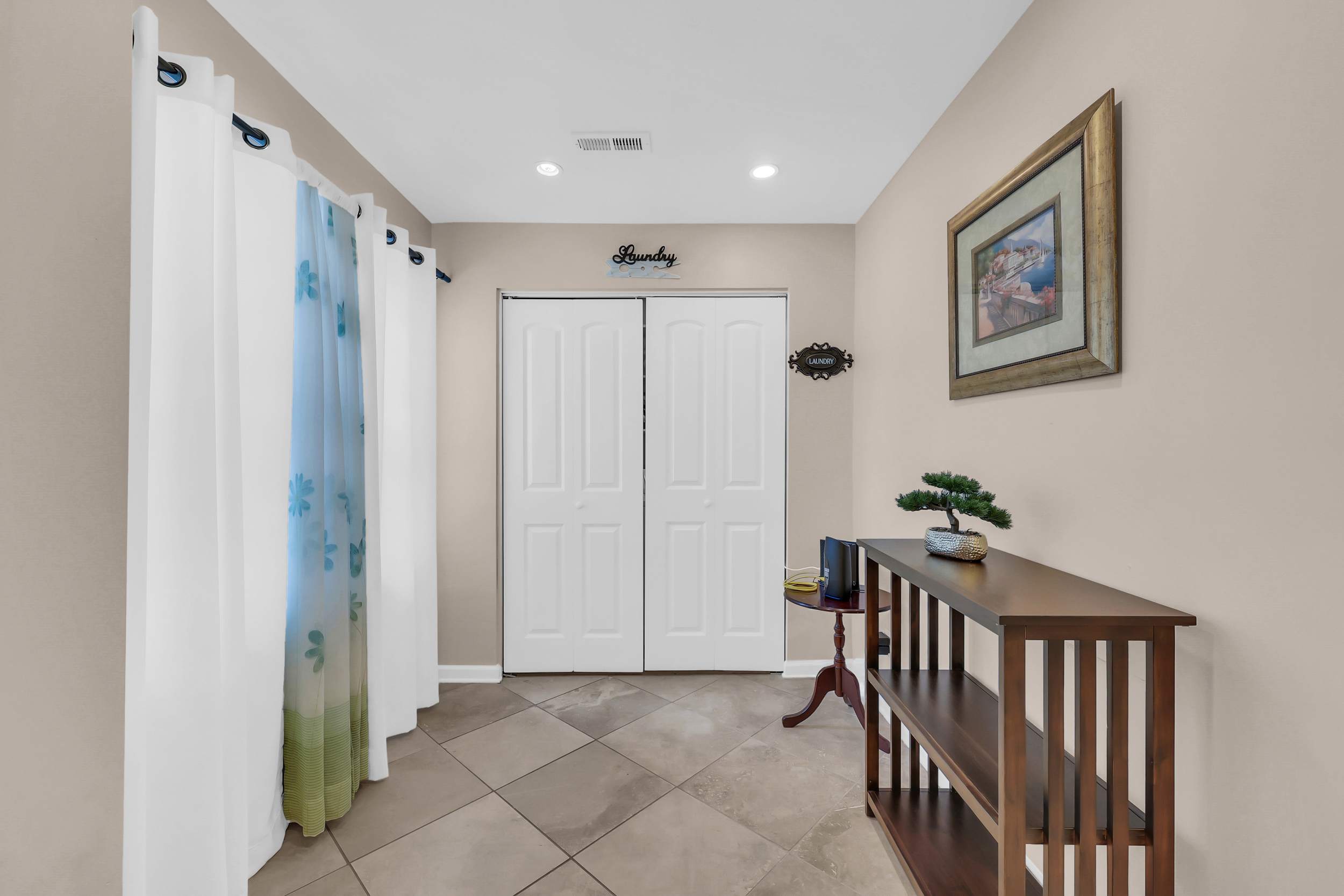 Driftwood Days Pet Friendly Beach Home