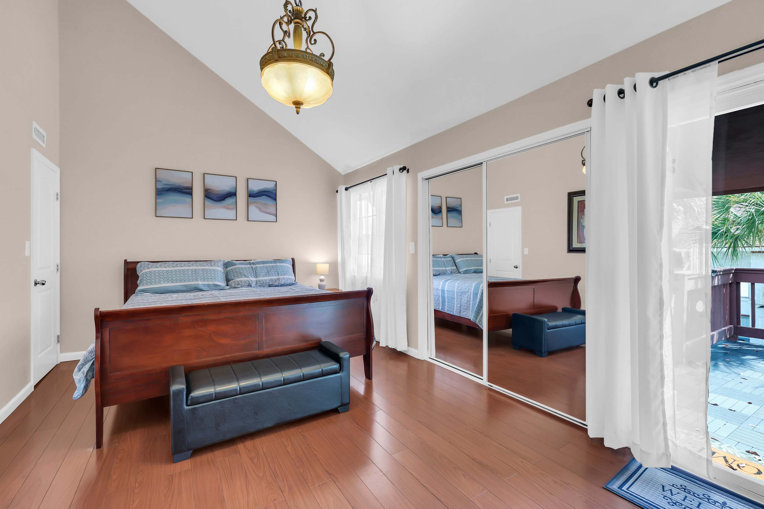 Driftwood Days Pet Friendly Beach Home