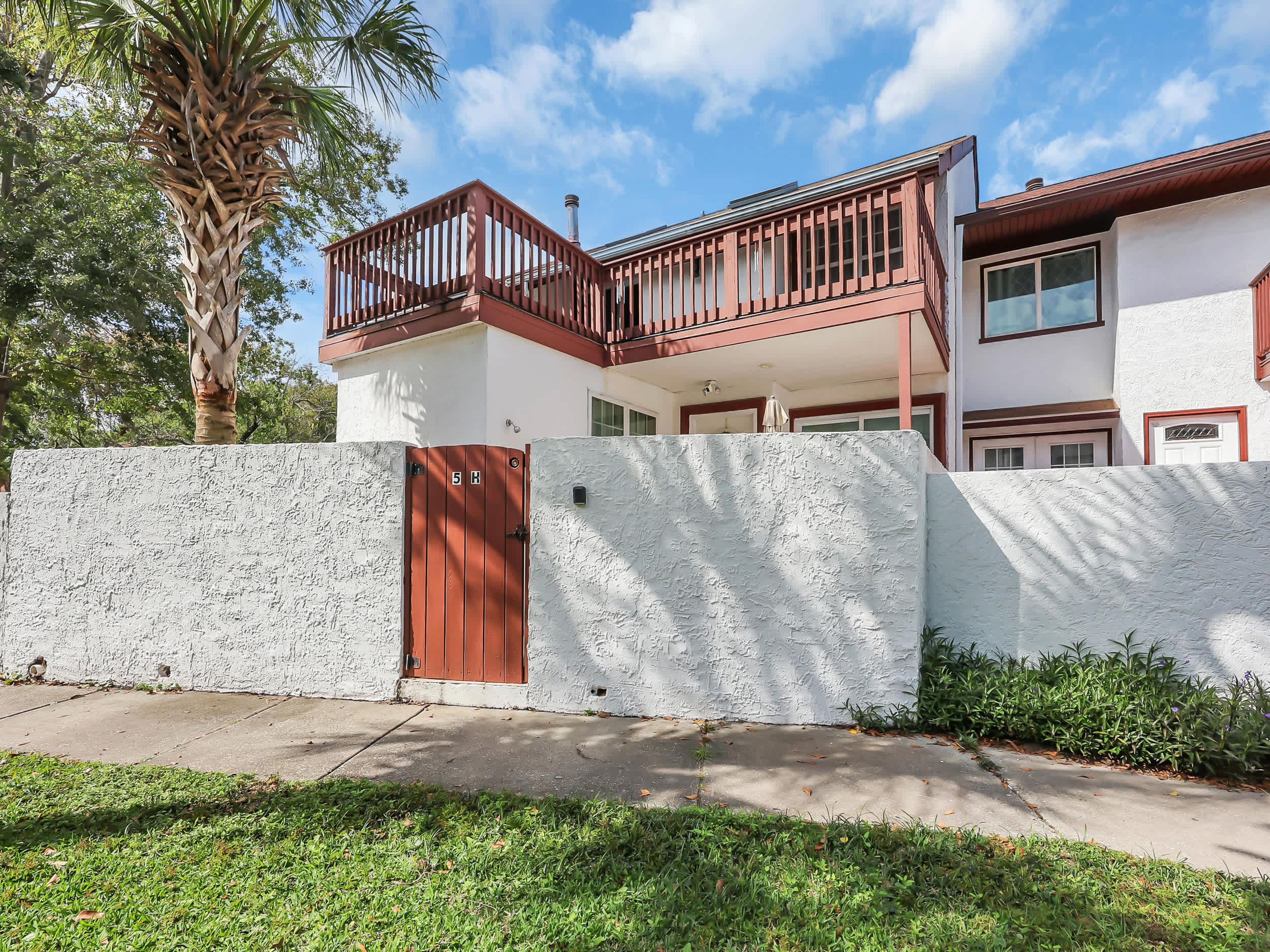 Driftwood Days Pet Friendly Beach Home