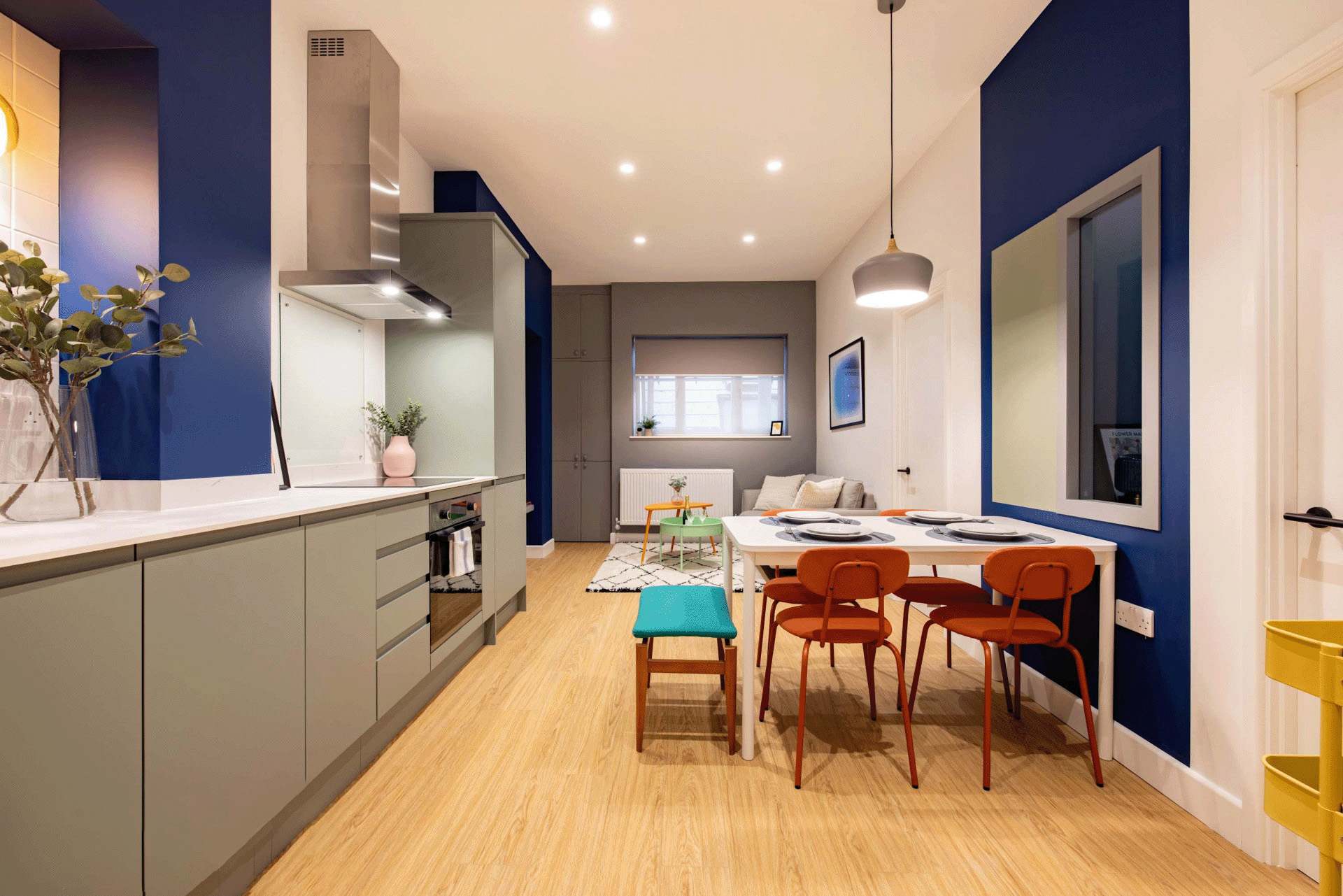 Modern 2BR Angel Flat | Walk to Tube | Sleeps 4