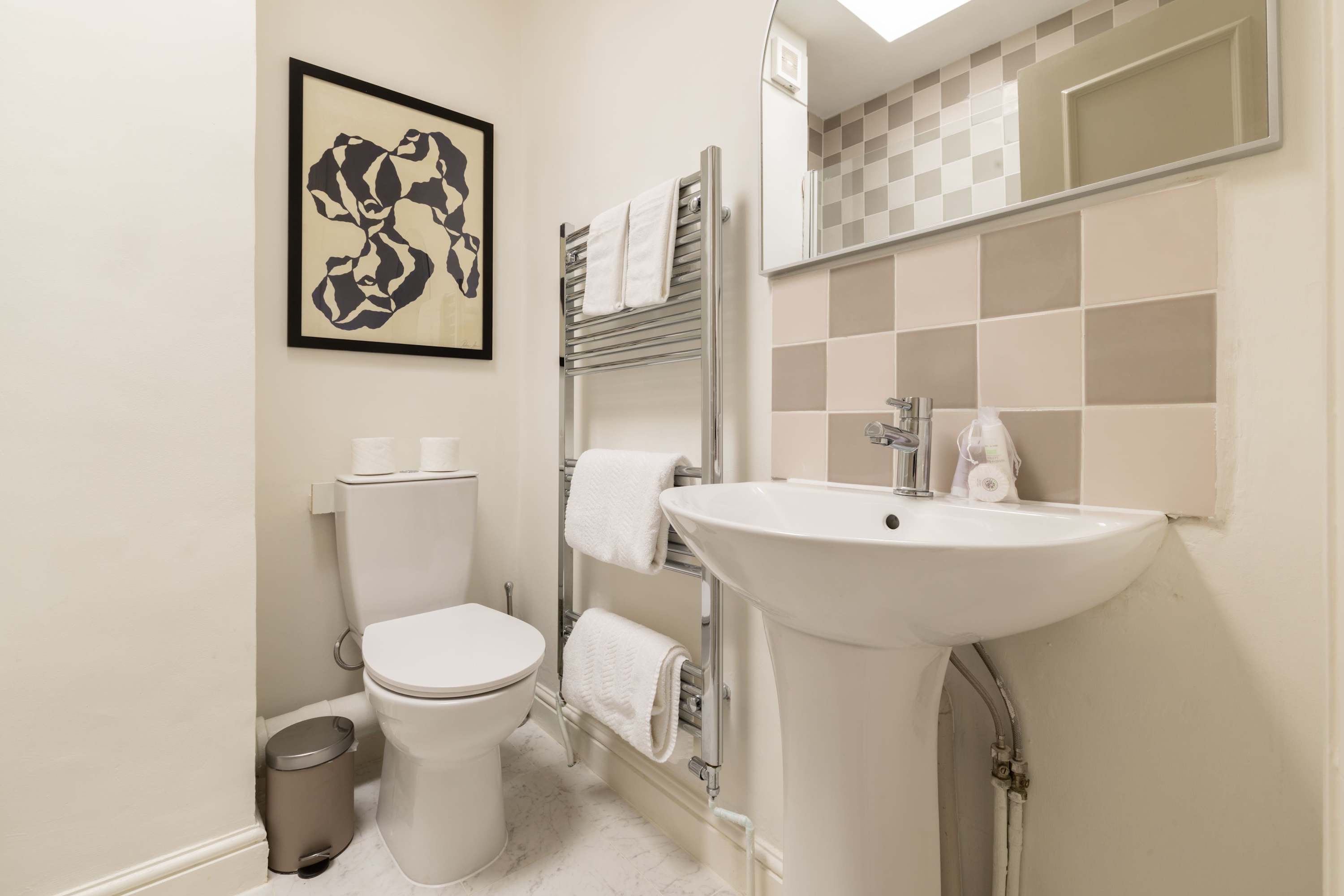 Stylish West Kensington Duplex in Charleville Road 17 W14 9JJ - Property image 8 - VivreStays