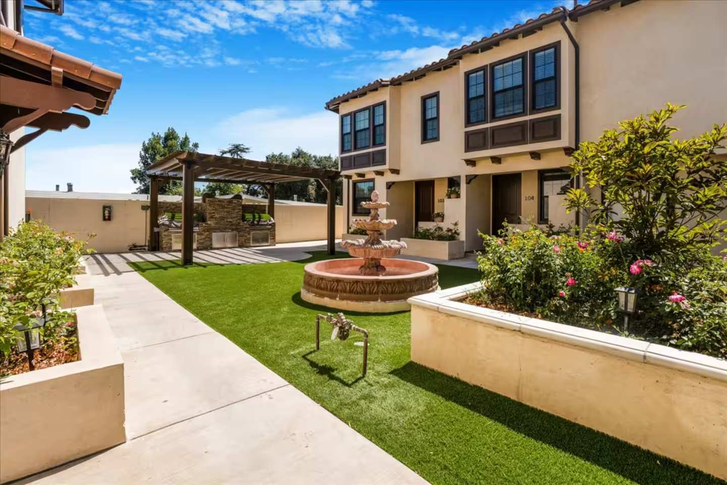 Newly Built Pasadena Retreat Parking Great Location — Pasadena, CA — vacation rental