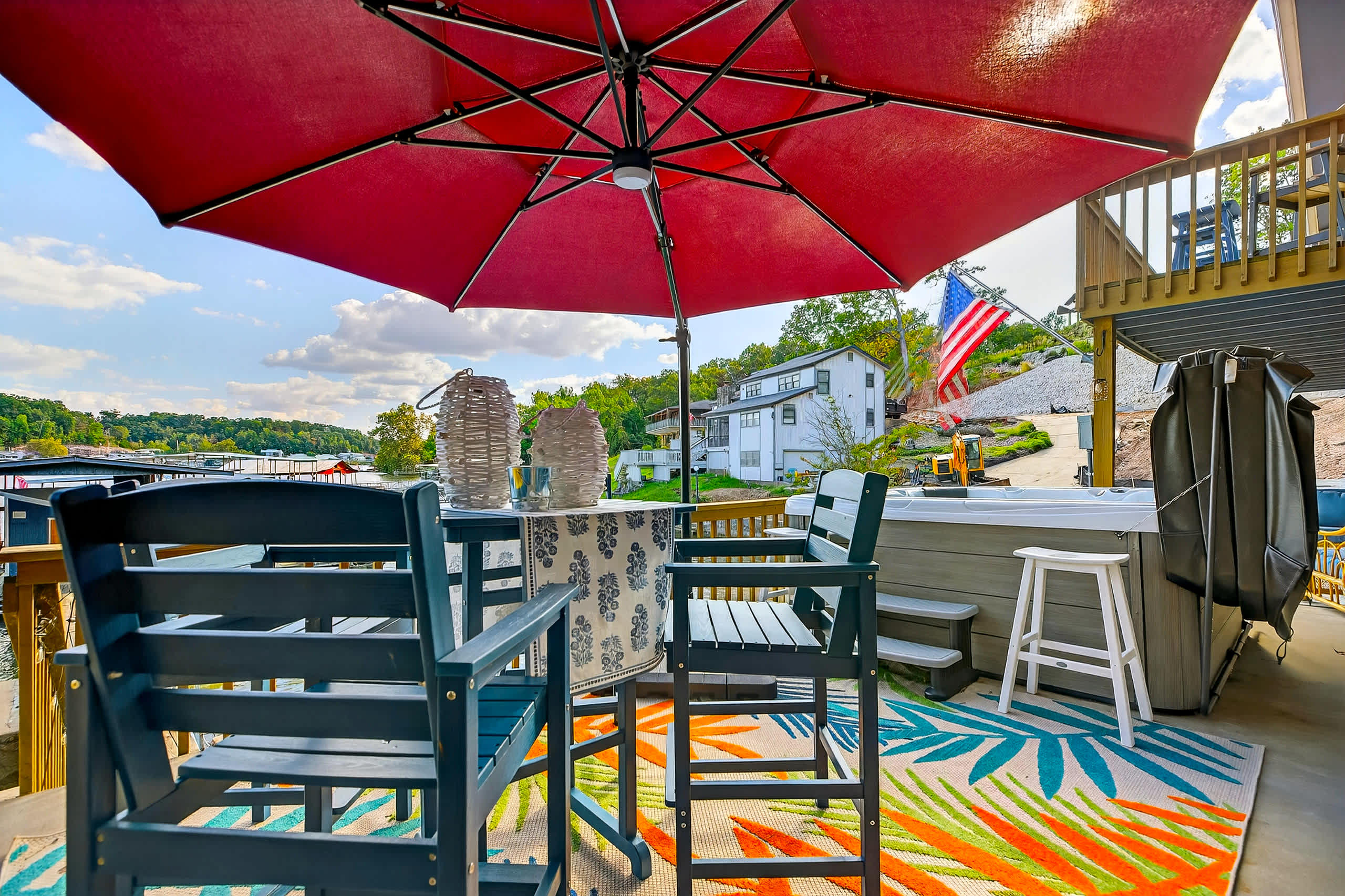 Lake Home Oasis - Sleeps 18 2