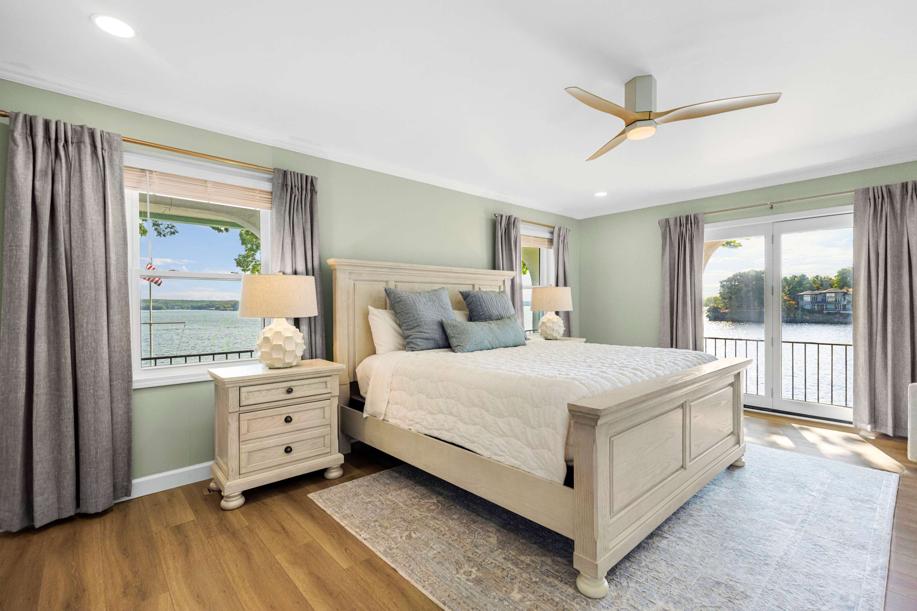 Panoramic Paradise – Lakefront Home for 15 w/ Game Room, Pool 5