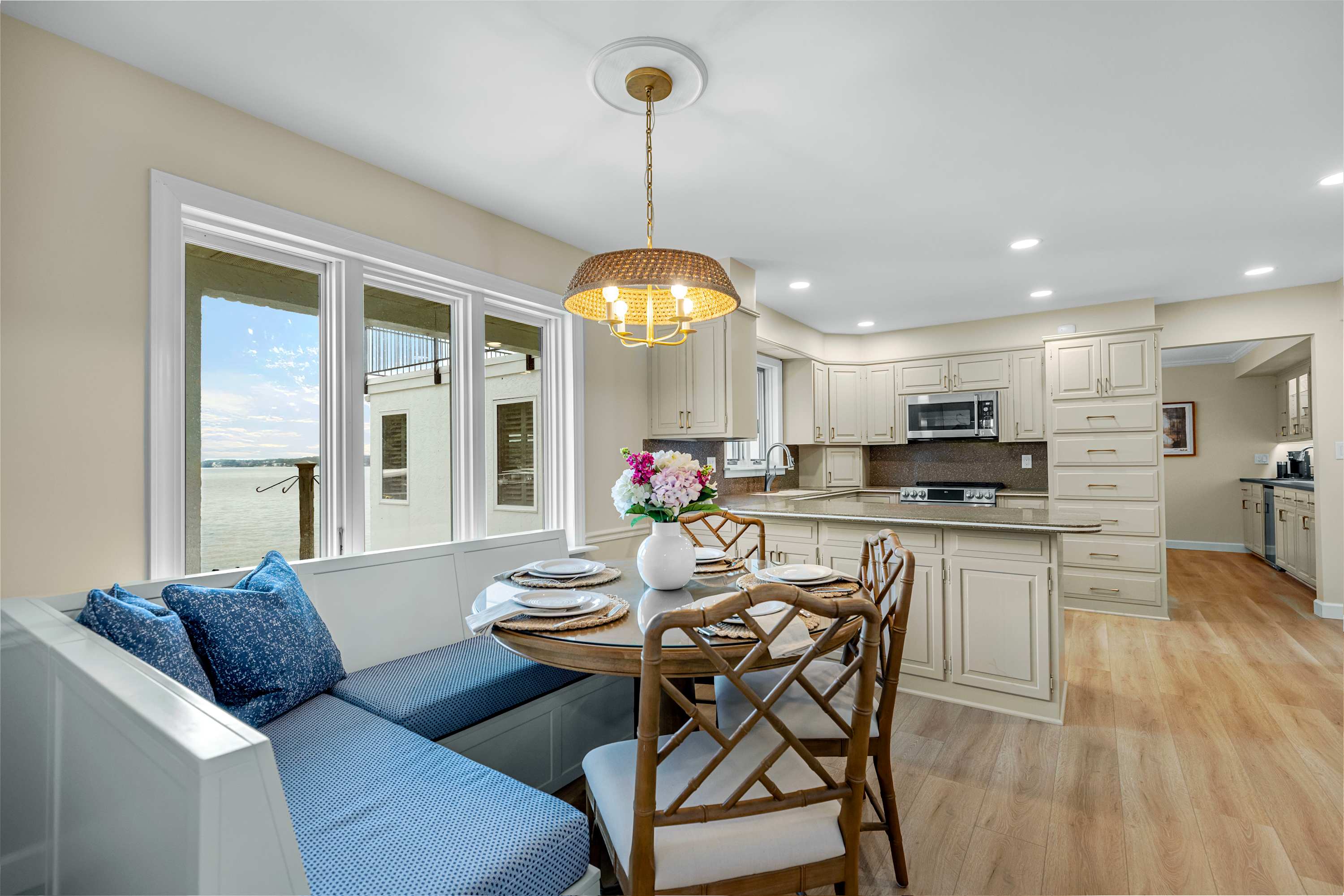 Panoramic Paradise – Lakefront Home for 15 w/ Game Room, Pool 4