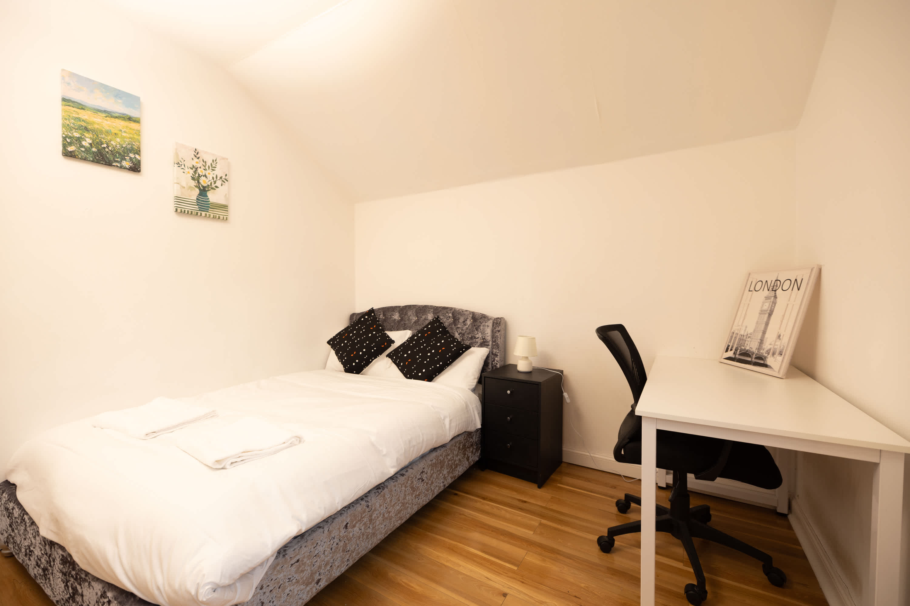 Knightswood in Anniesland Road 778 G14 0YD - Property image 4 - VivreStays