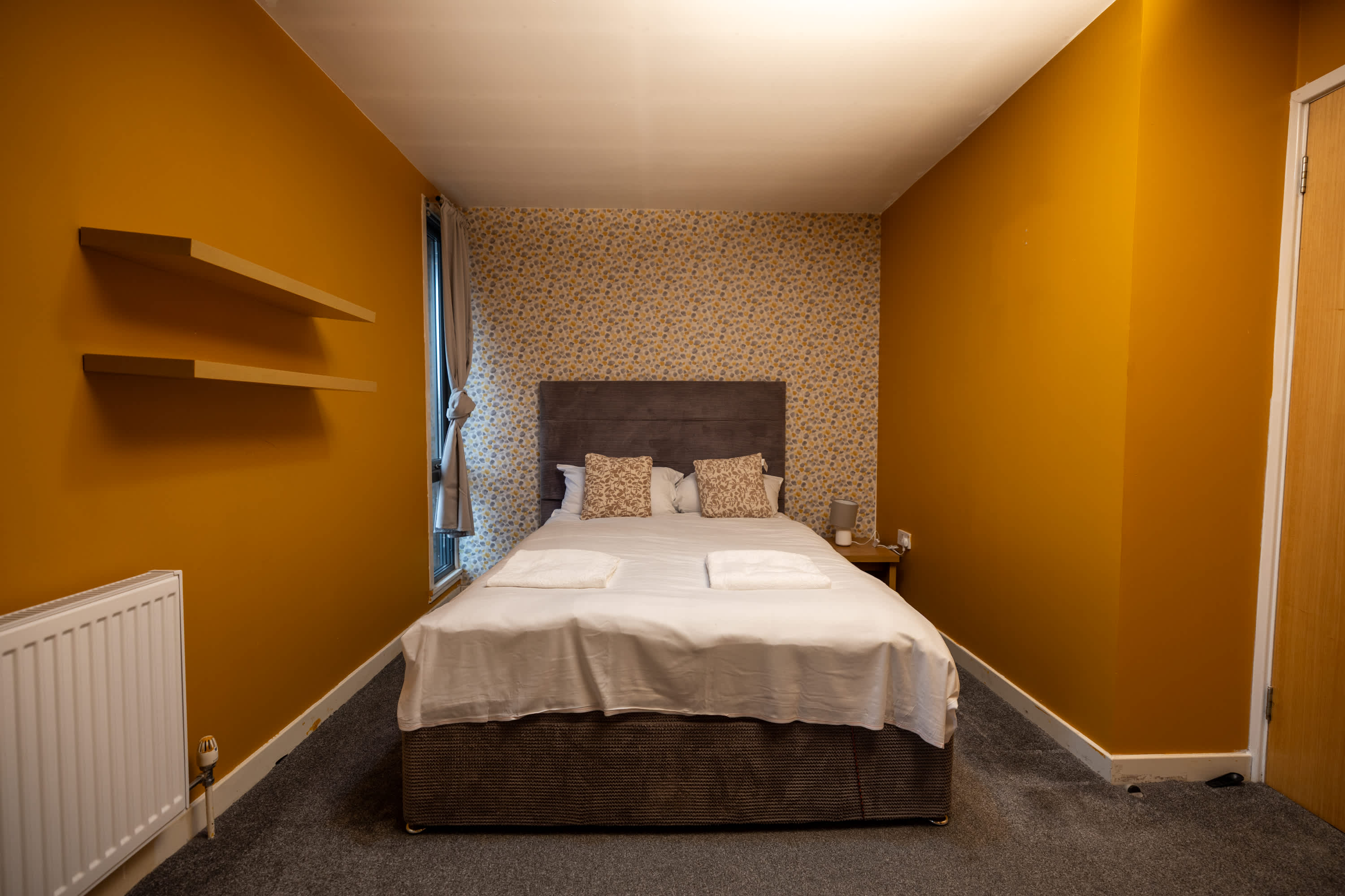 Muirhouse 2BR Apartment with Free Parking in Muirhouse Street 21 G41 1QD - Property image 16 - VivreStays