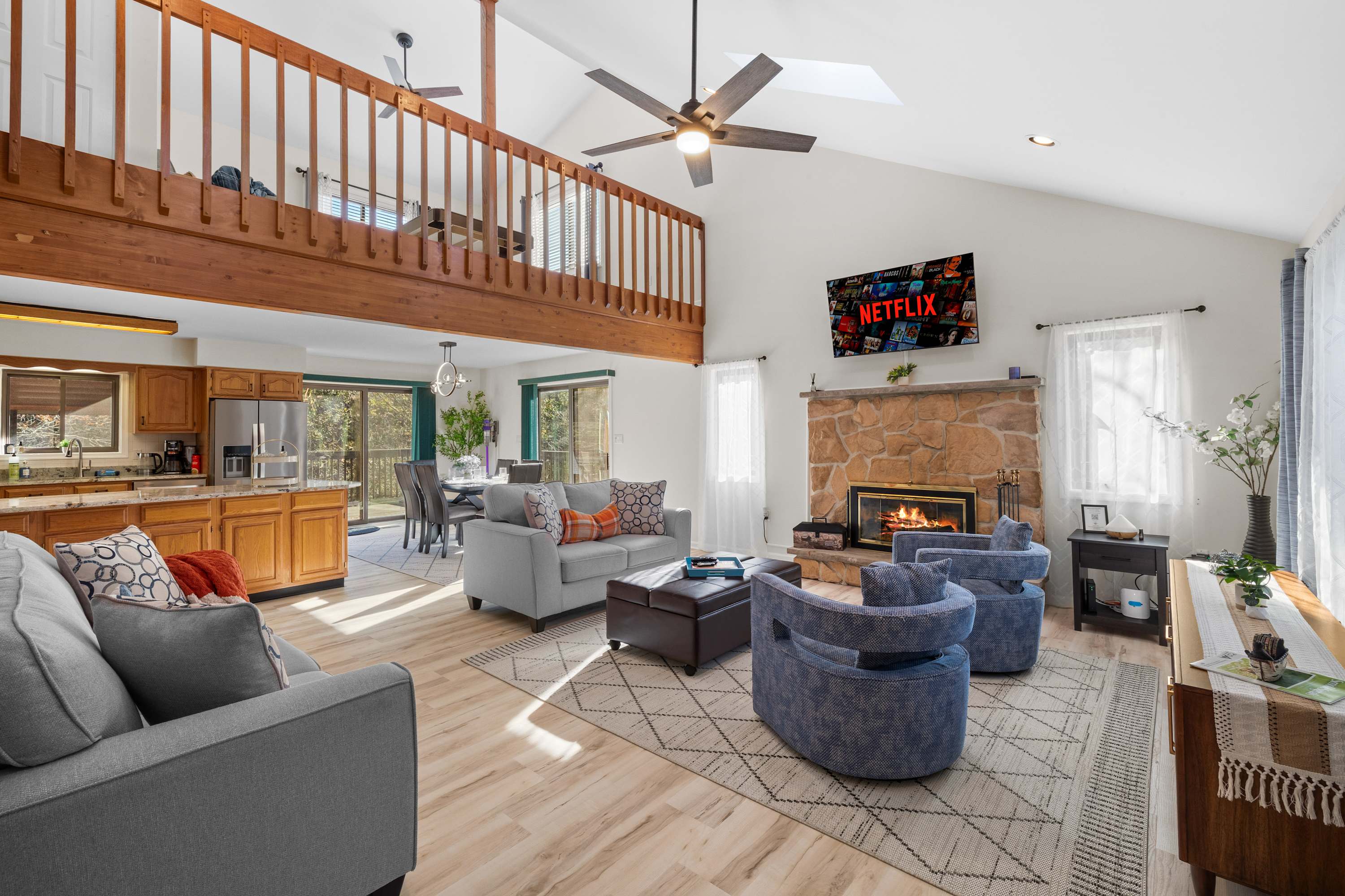 Waterfront Dog Friendly Retreat with Resort Access 5