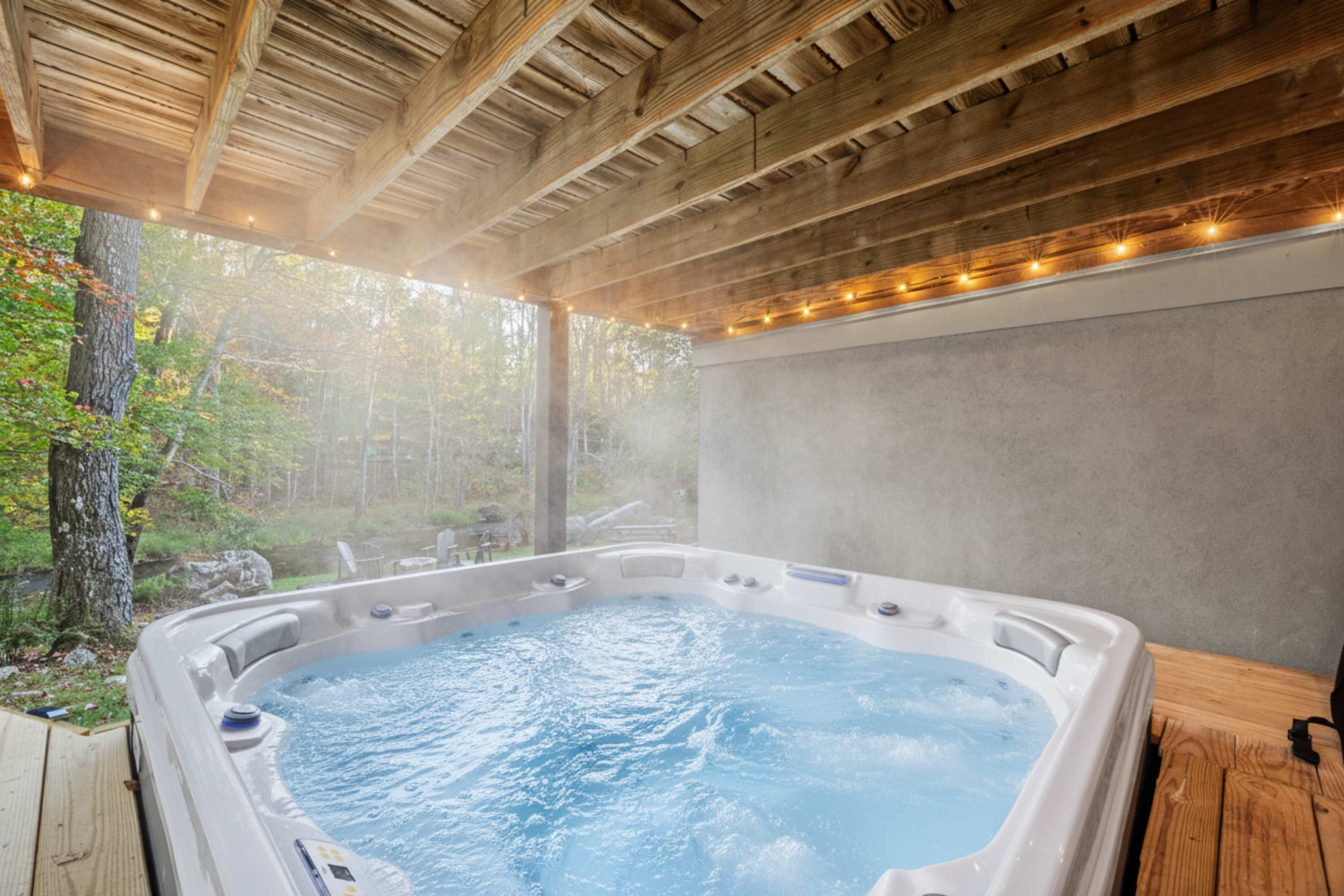 Waterfront Dog Friendly Retreat with Resort Access 3