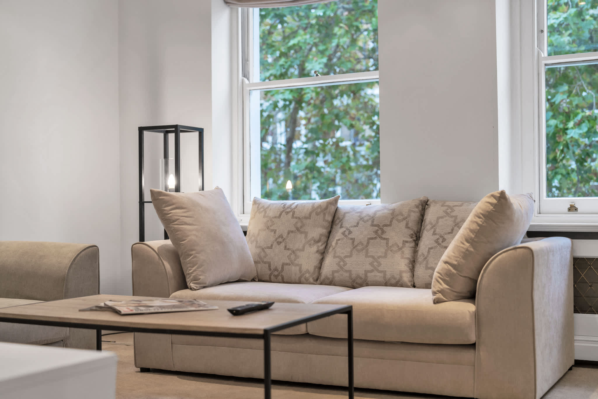 View Charming 2-Bedroom Apartment in Knightsbridge in Beaufort Gardens SW3 1QQ Charming 2-Bedroom Apartment in Knightsbridge in Beaufort Gardens SW3 1QQ - Property image 22 - VivreStays