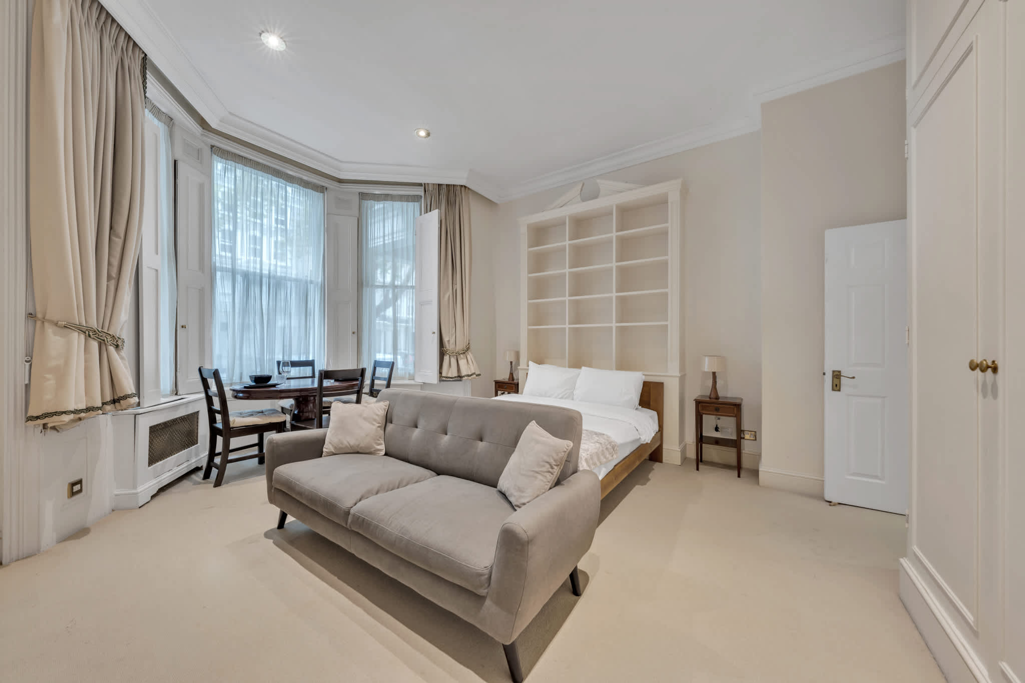 Modern Studio in Knightsbridge, Greater London serviced apartment - London - VivreStays