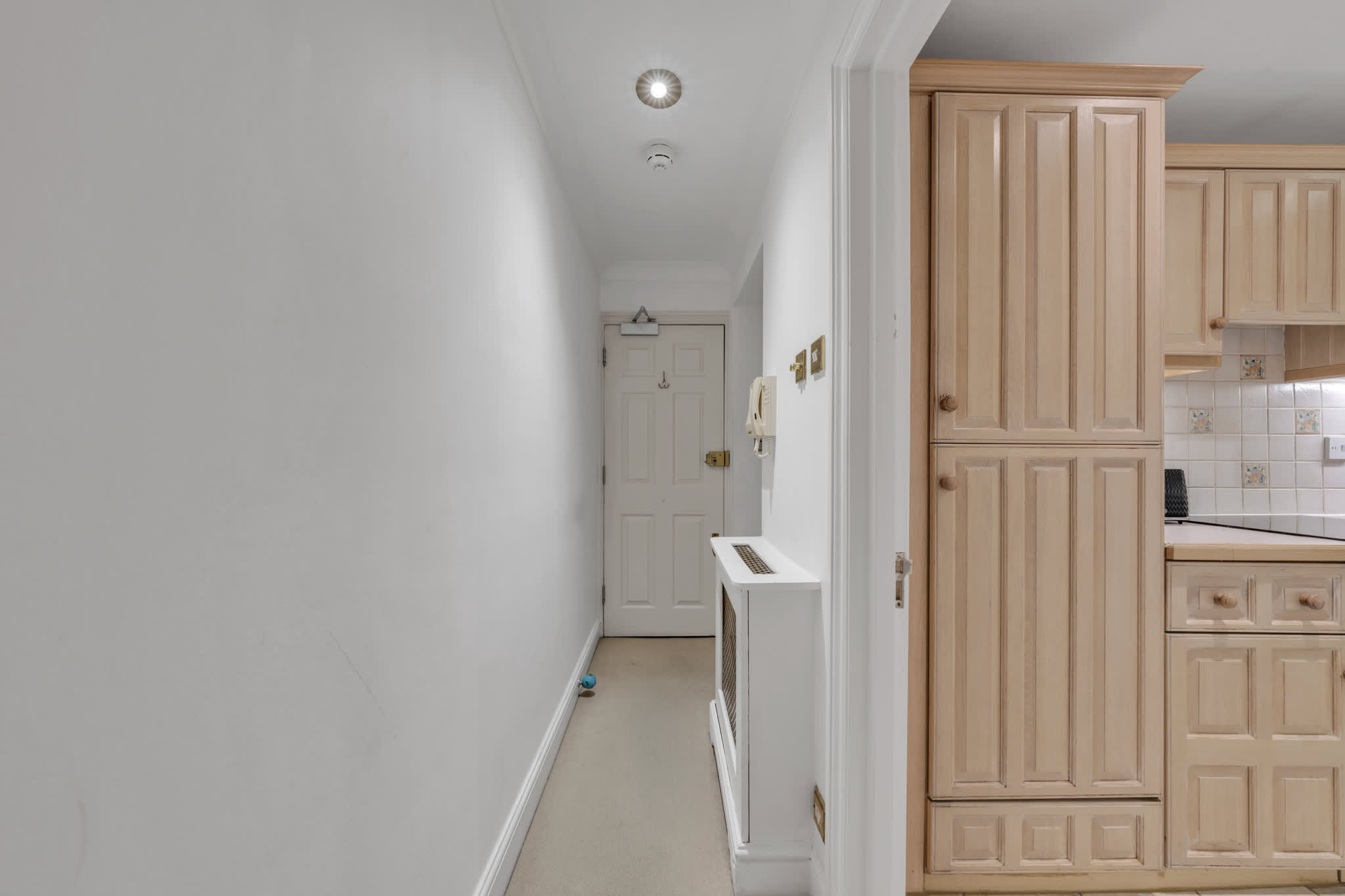 Modern Studio in Knightsbridge, Greater London in Beaufort Gardens SW3 - Property image 10 - VivreStays