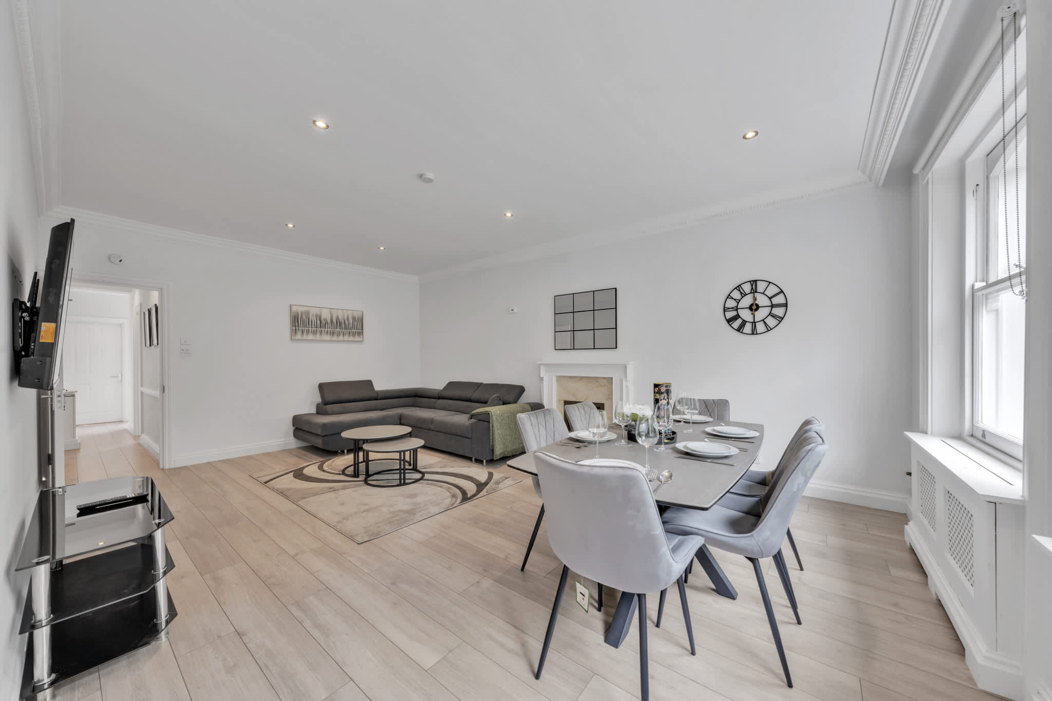 Luxury 2-Bedroom apartment next to Harrods in Beaufort Gardens SW3 - Property image 22 - VivreStays