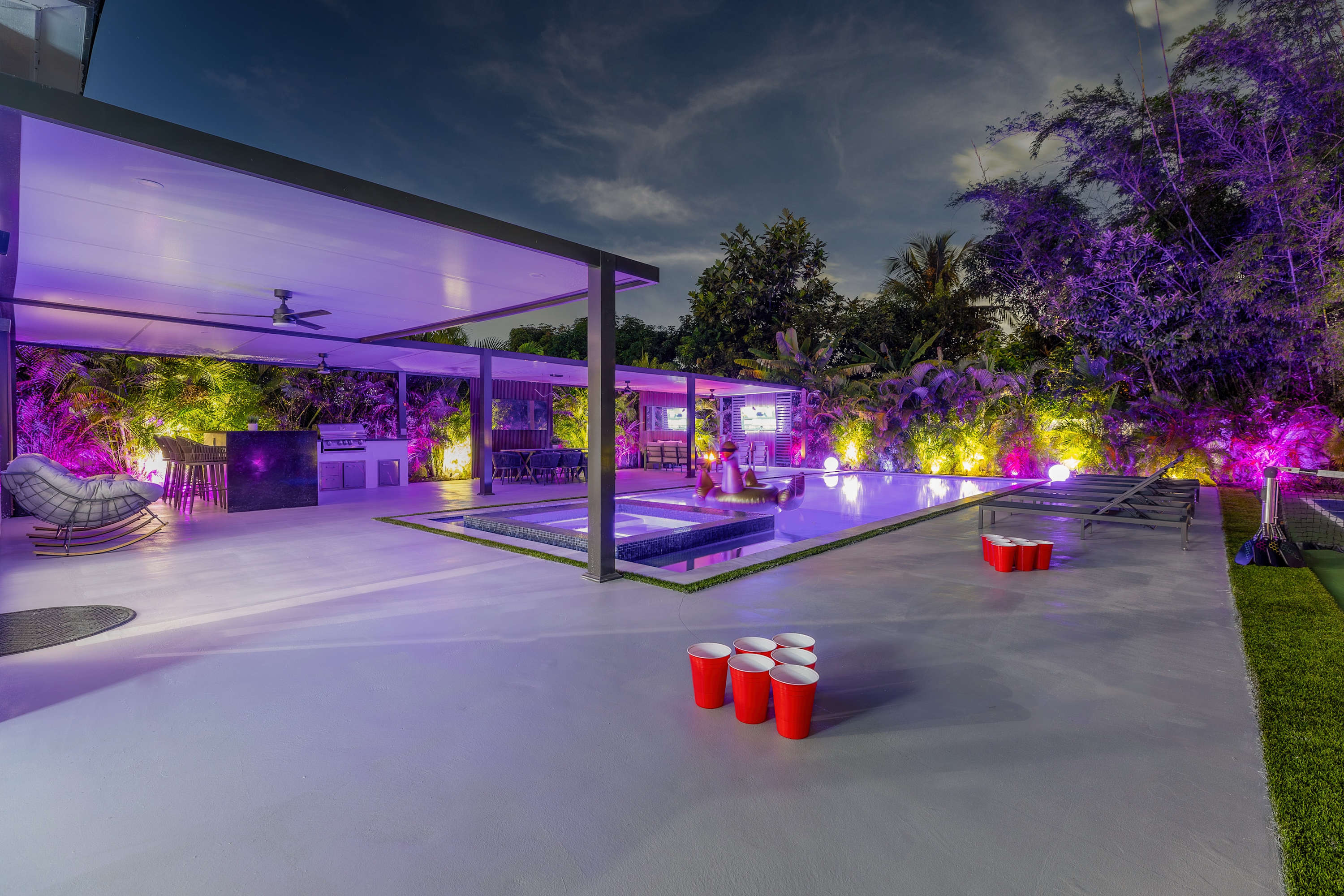 New Luxury Villa Solara Heated Pool, Hot Tub, Golf