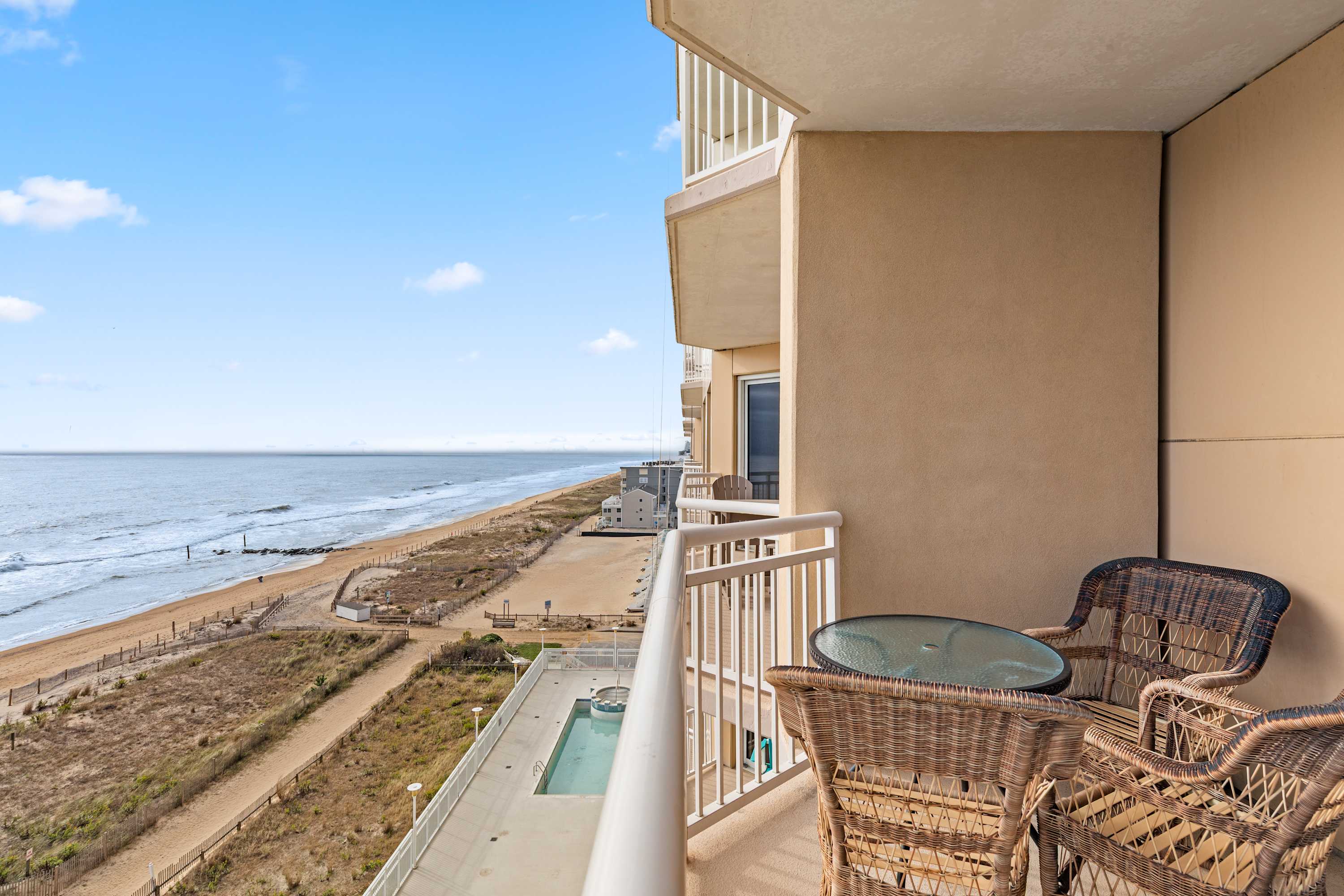 Gateway Grand 612