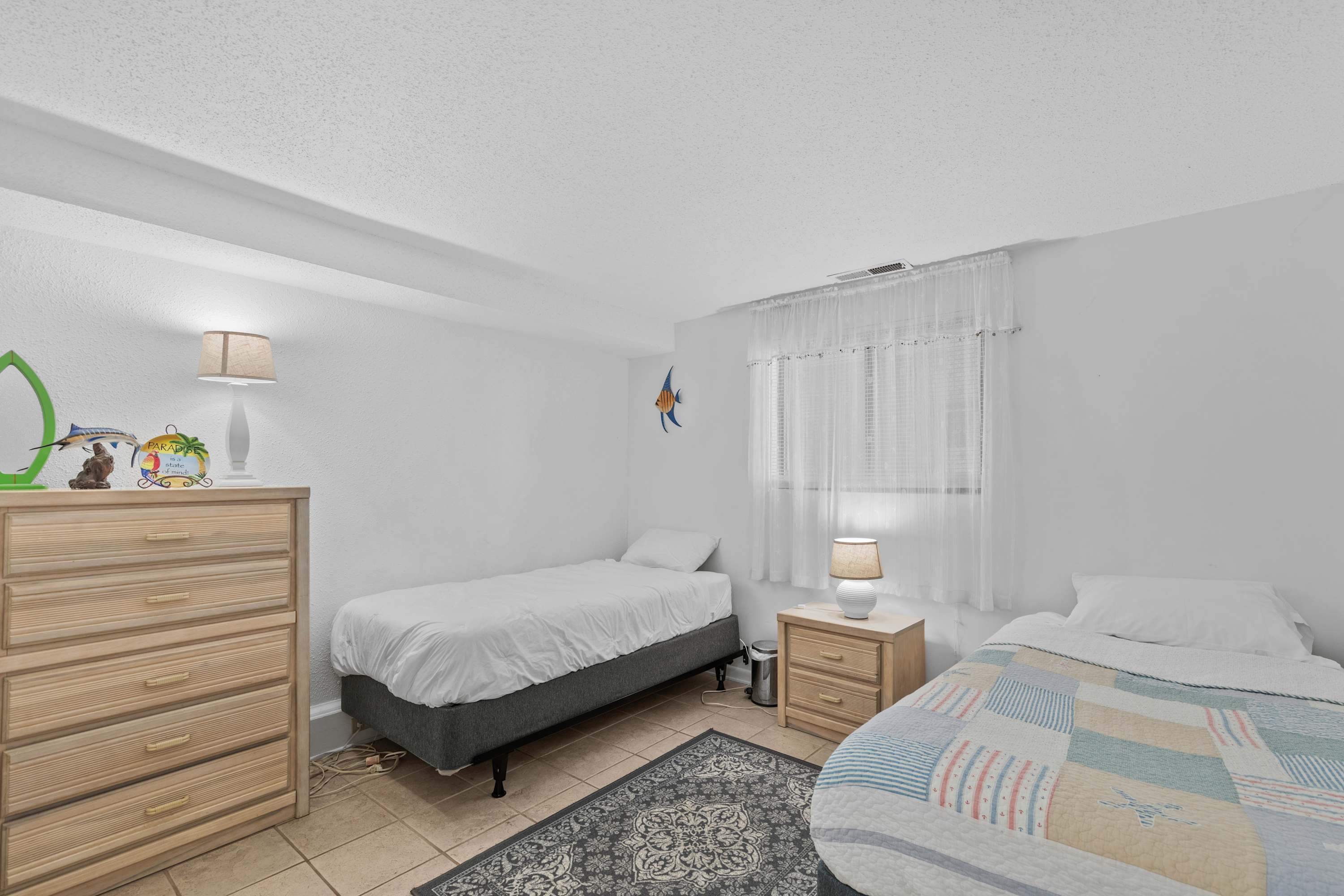 Sandy Square 103