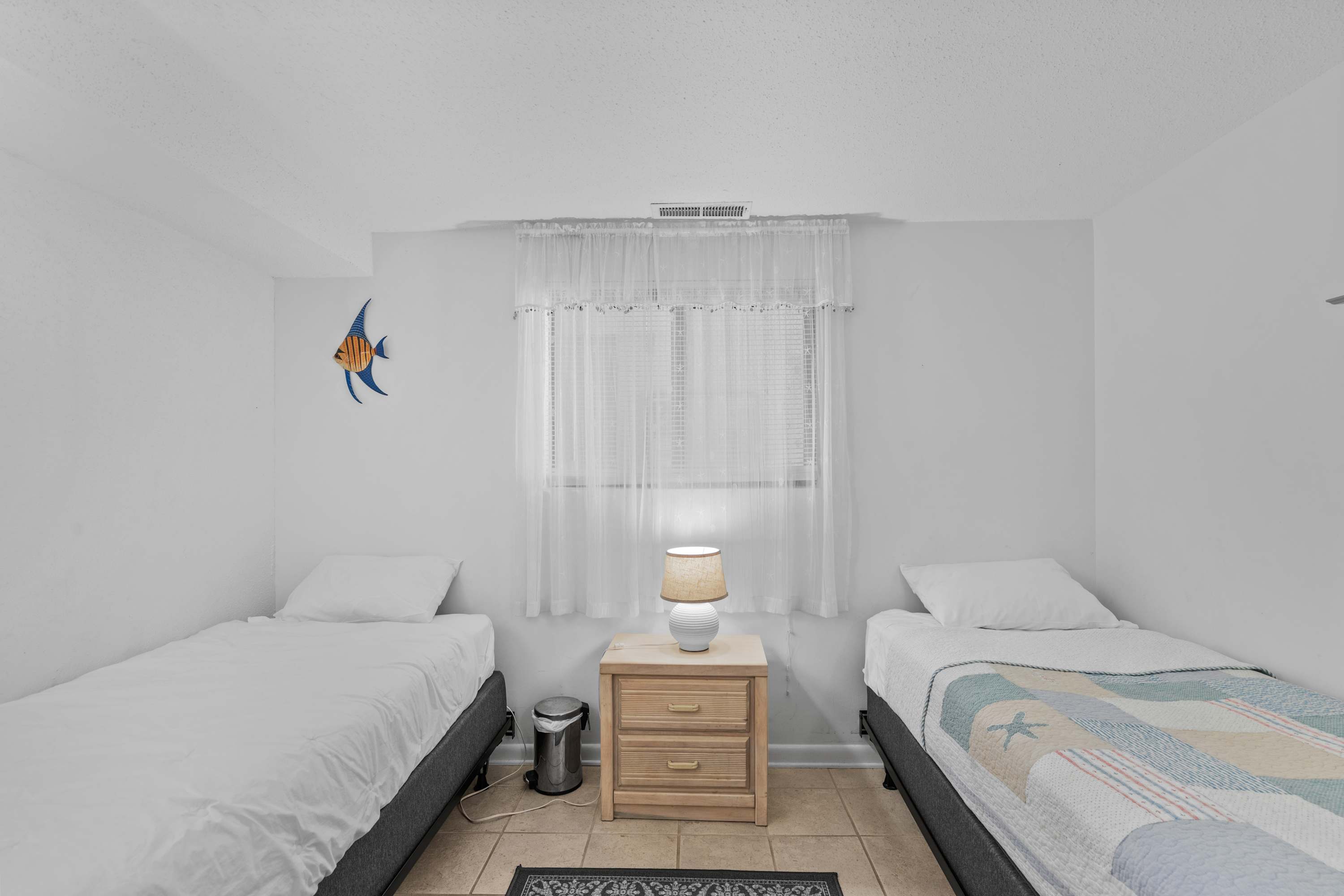 Sandy Square 103