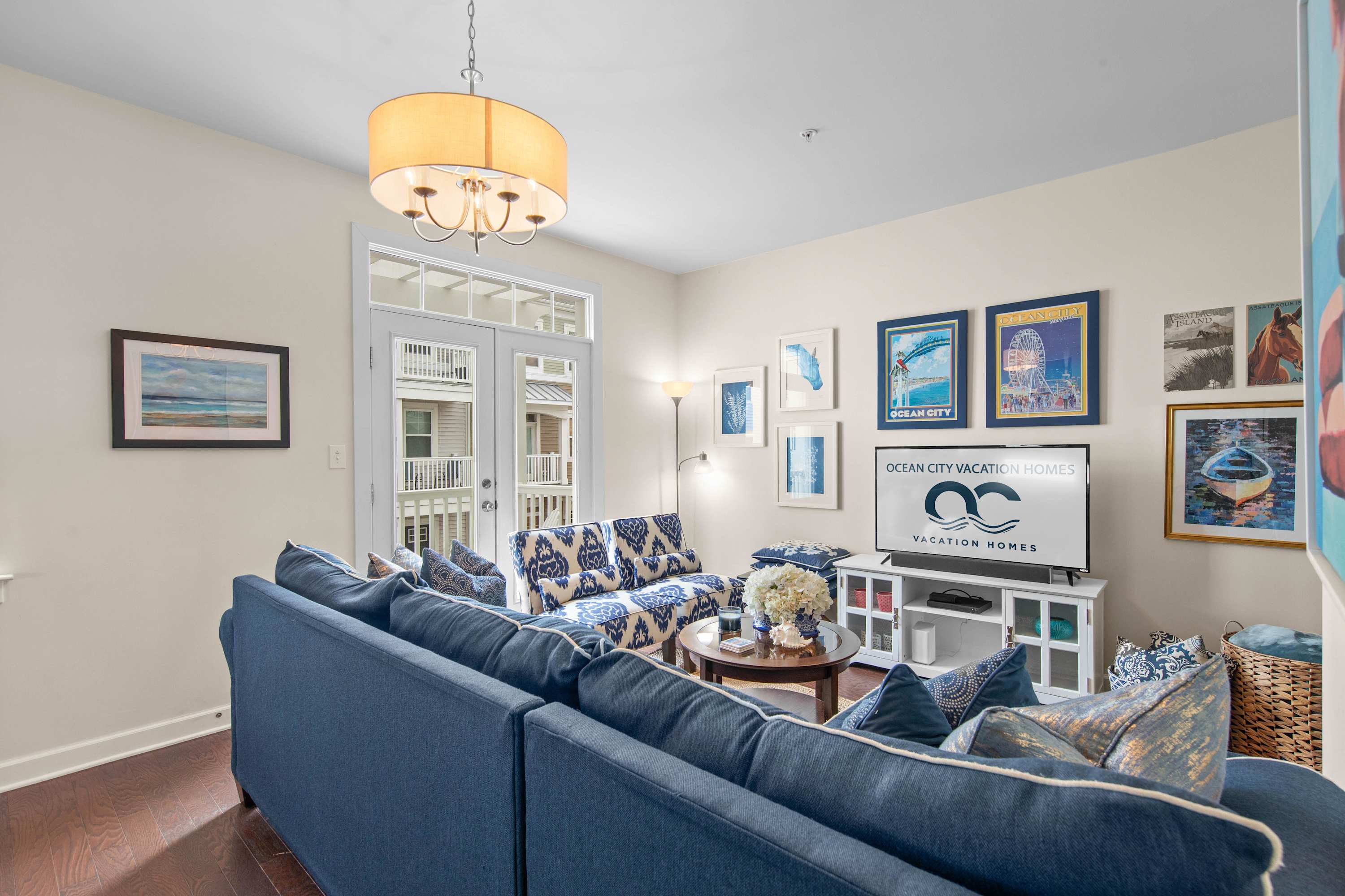 Broad Marsh 110E | Large Family Townhome with Pool