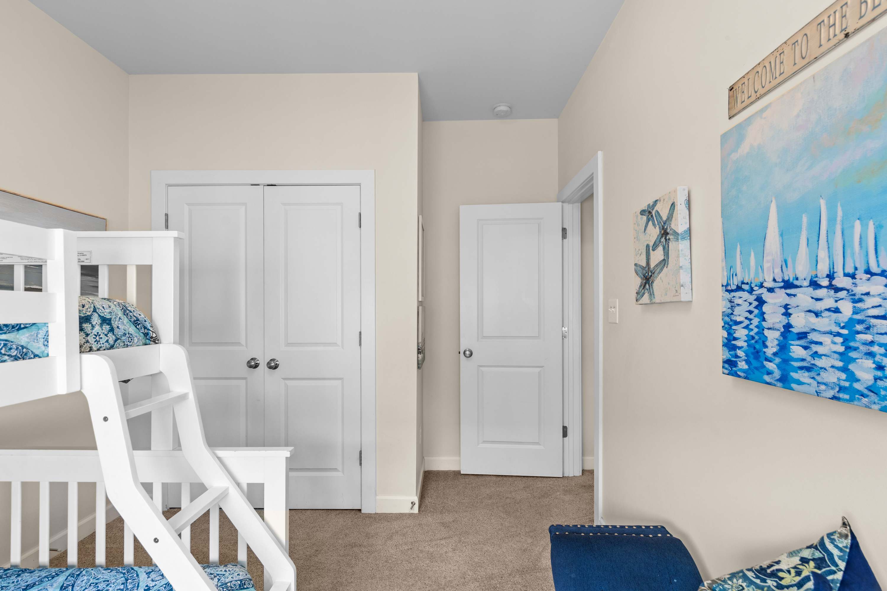 Broad Marsh 110E | Large Family Townhome with Pool