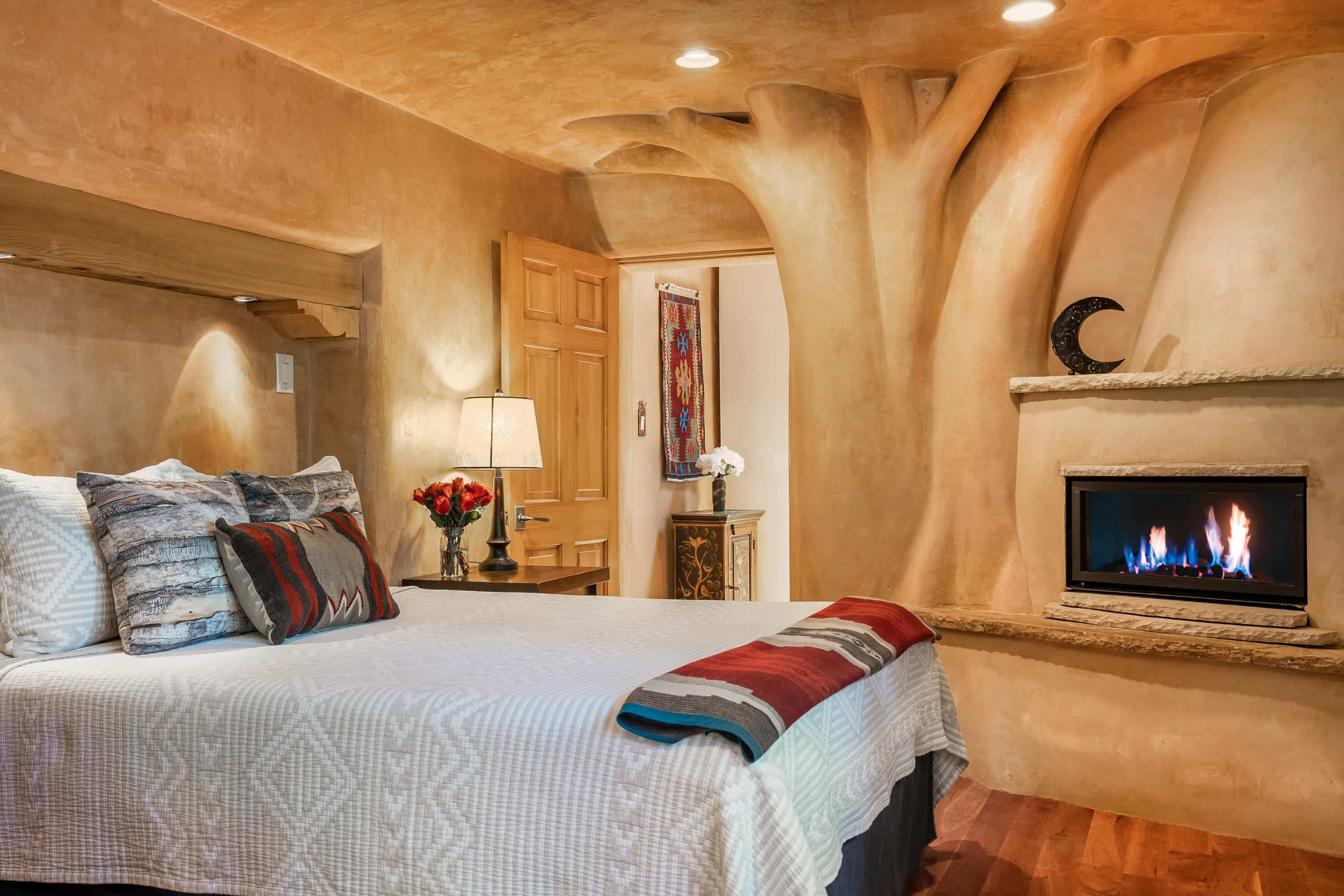 Unique Hideaway, Walk Everywhere — Santa Fe, NM — vacation rental