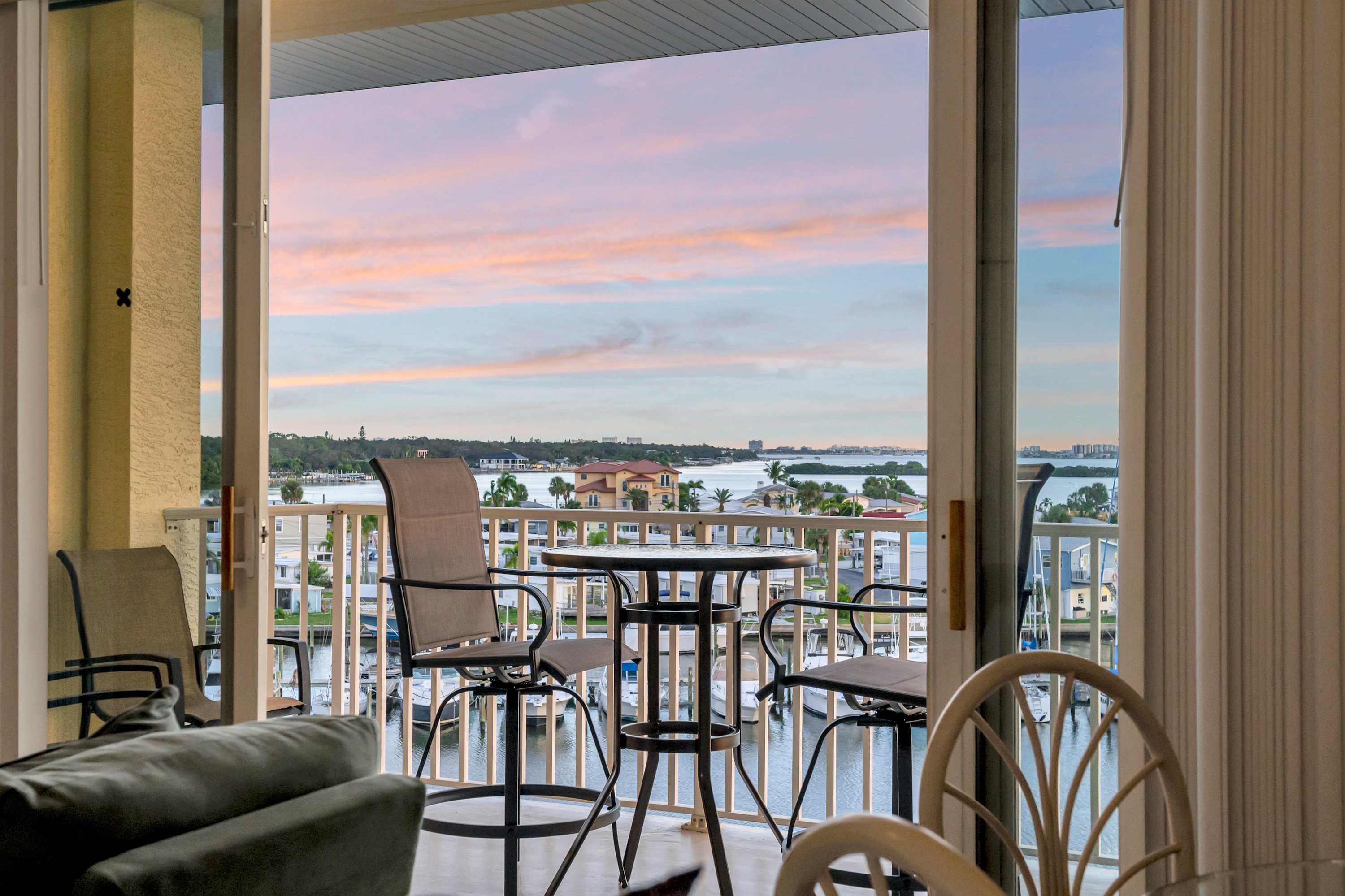 Full Bayview Condo & Balcony | Restaurant on site! — St. Petersburg, FL — vacation rental