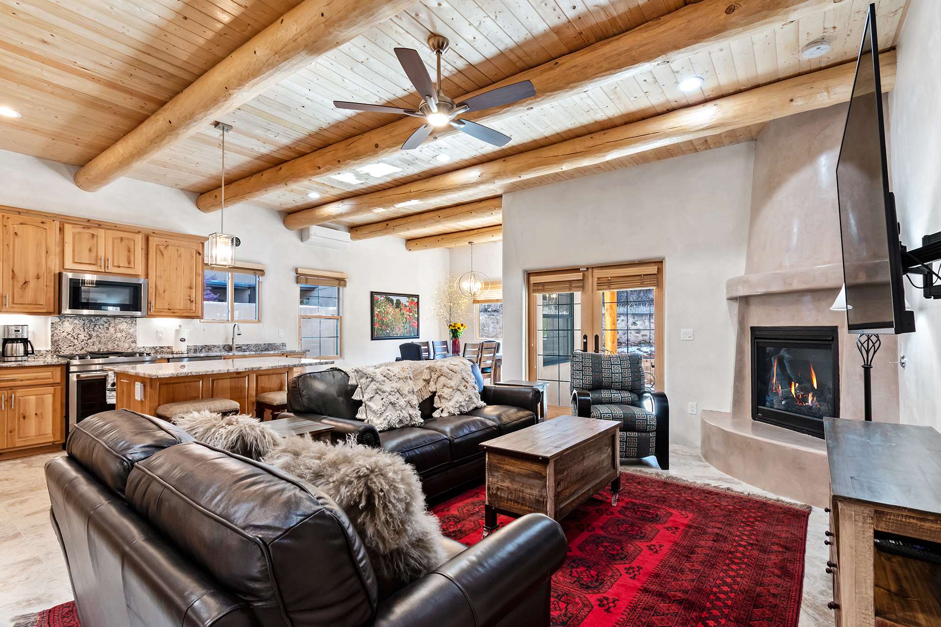 Spacious Family Home, Walk to Plaza and Fort Marcy — Santa Fe, NM — vacation rental