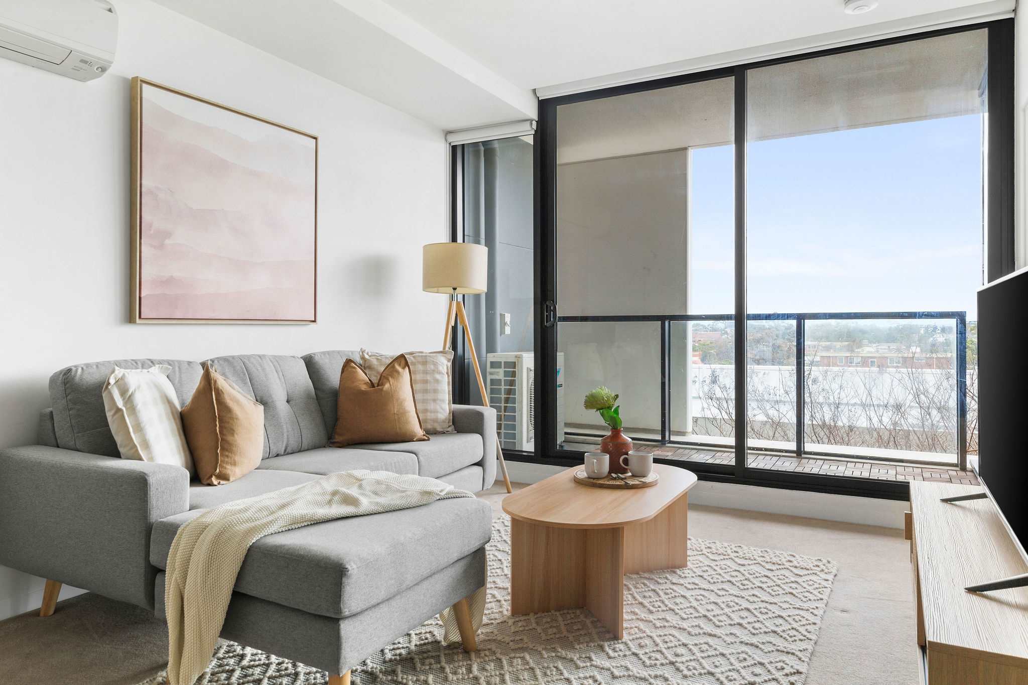 Bright 2BR Apartment Close to the Yarra — Abbotsford, Victoria — vacation rental