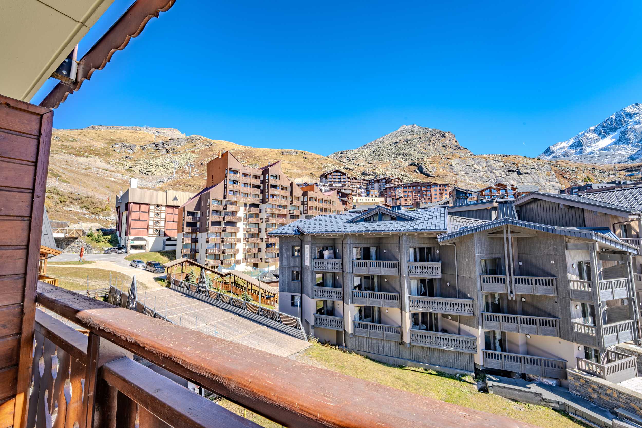 Slope-Side Apt w/Balcony & Views — Val Thorens, Auvergne-Rhône-Alpes — vacation rental