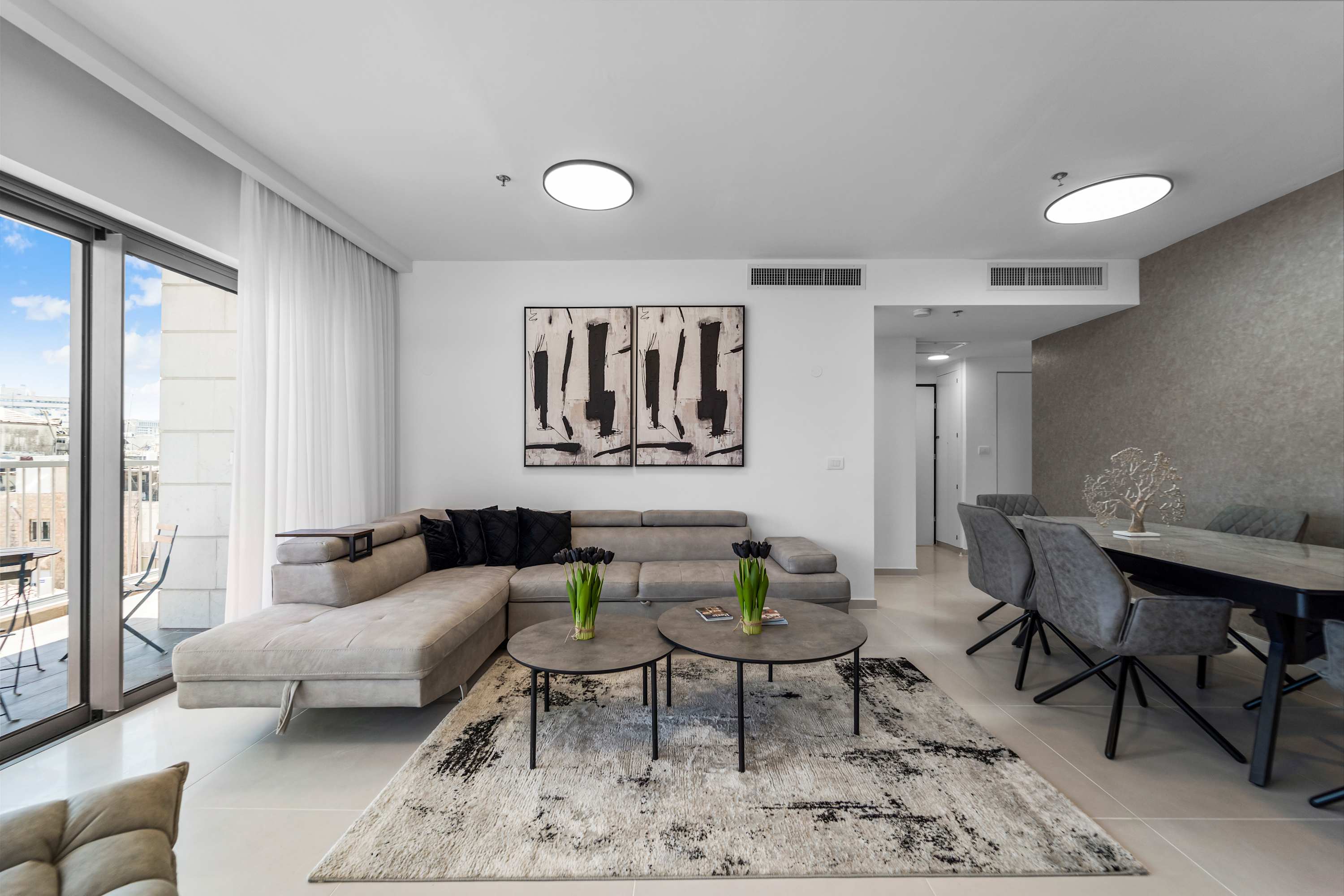 Modern 2BR Apartment with Parking in Prime Downtown Jerusalem photo 50