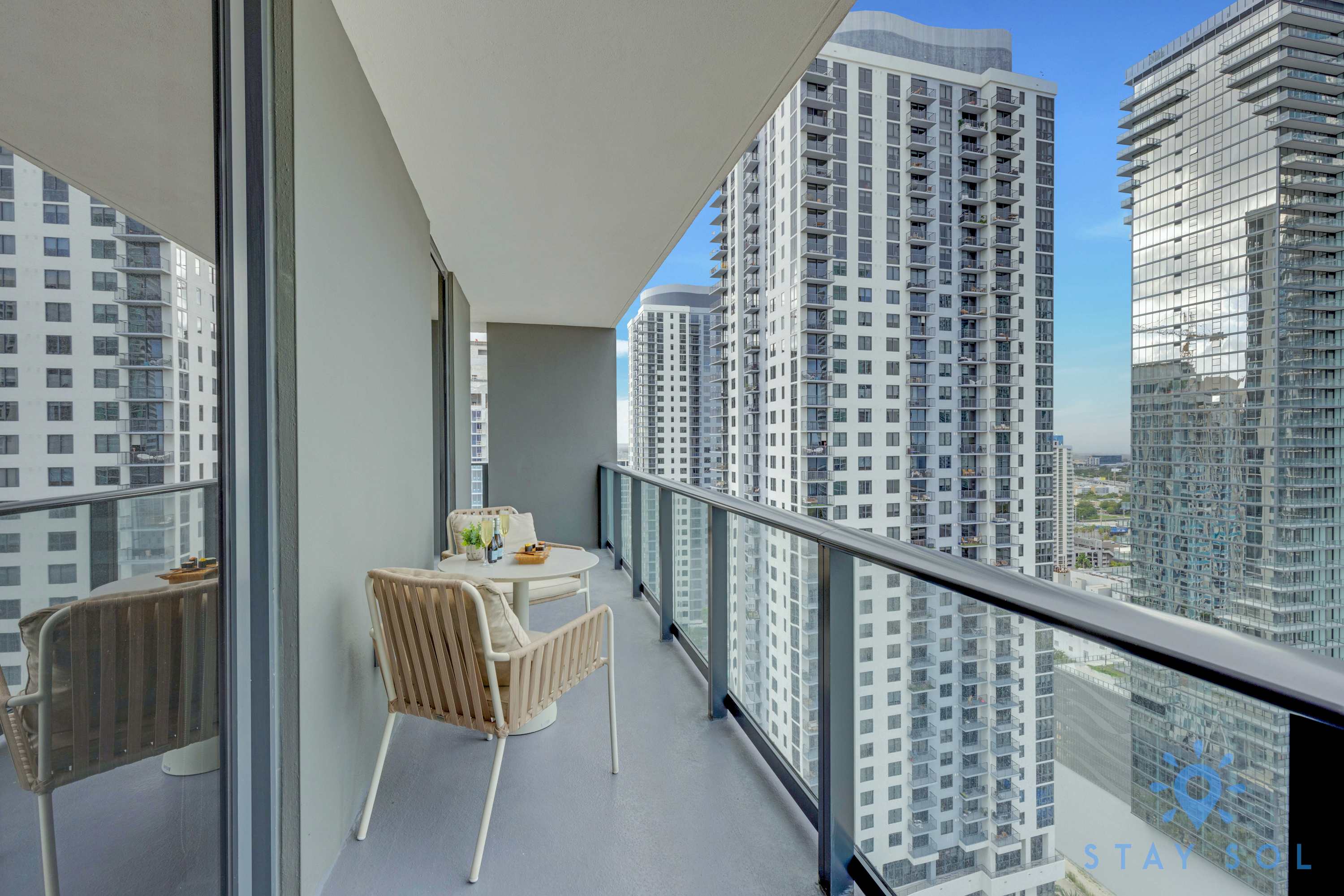 Cozy Apartment 2BR - Gym & Pool