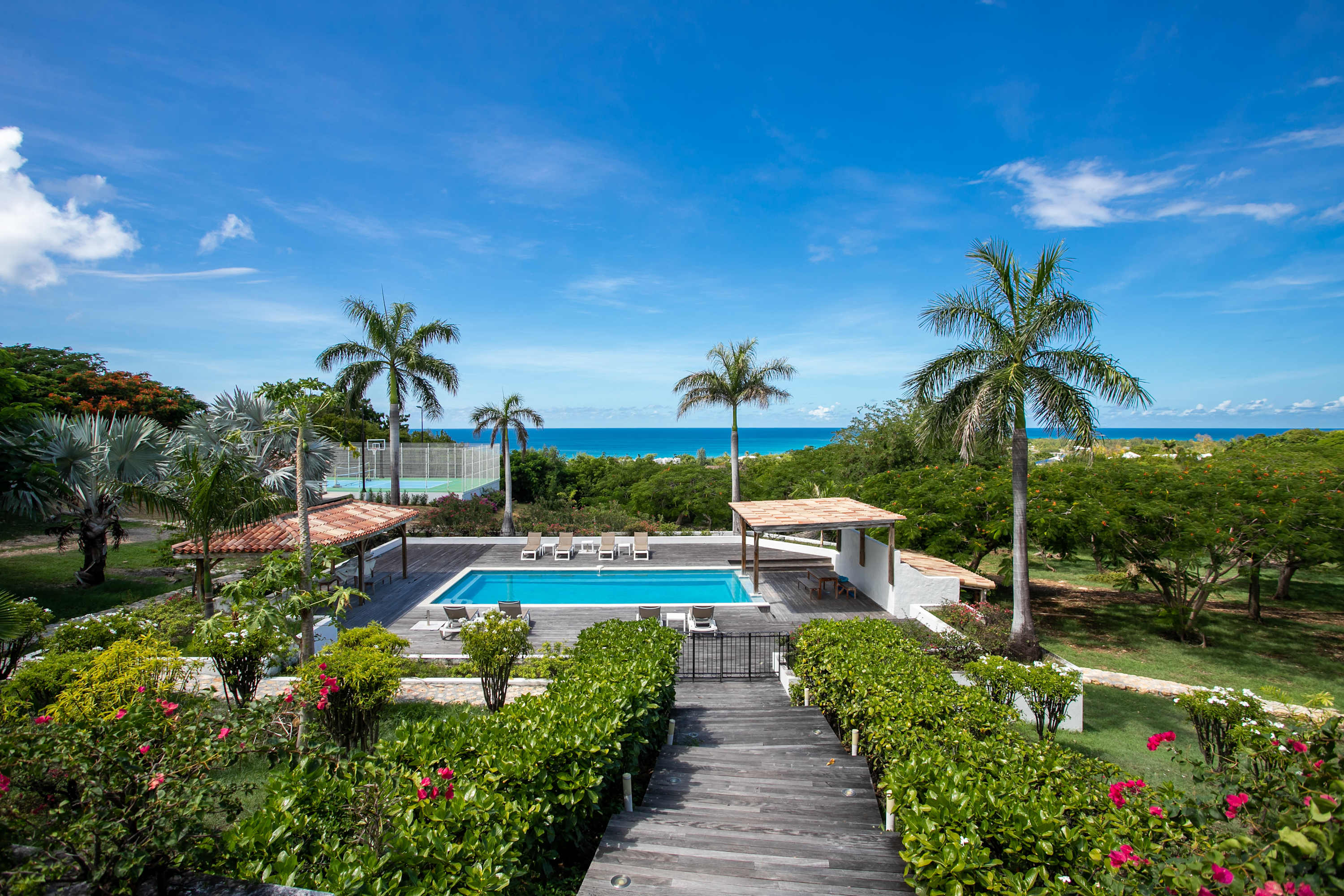 La Hacienda (7 bedrooms) - Villa with pool, pickleball, and basketball, Terres Basses, St. Martin — Terres Basses, Collectivité de Saint-Martin — vacation rental