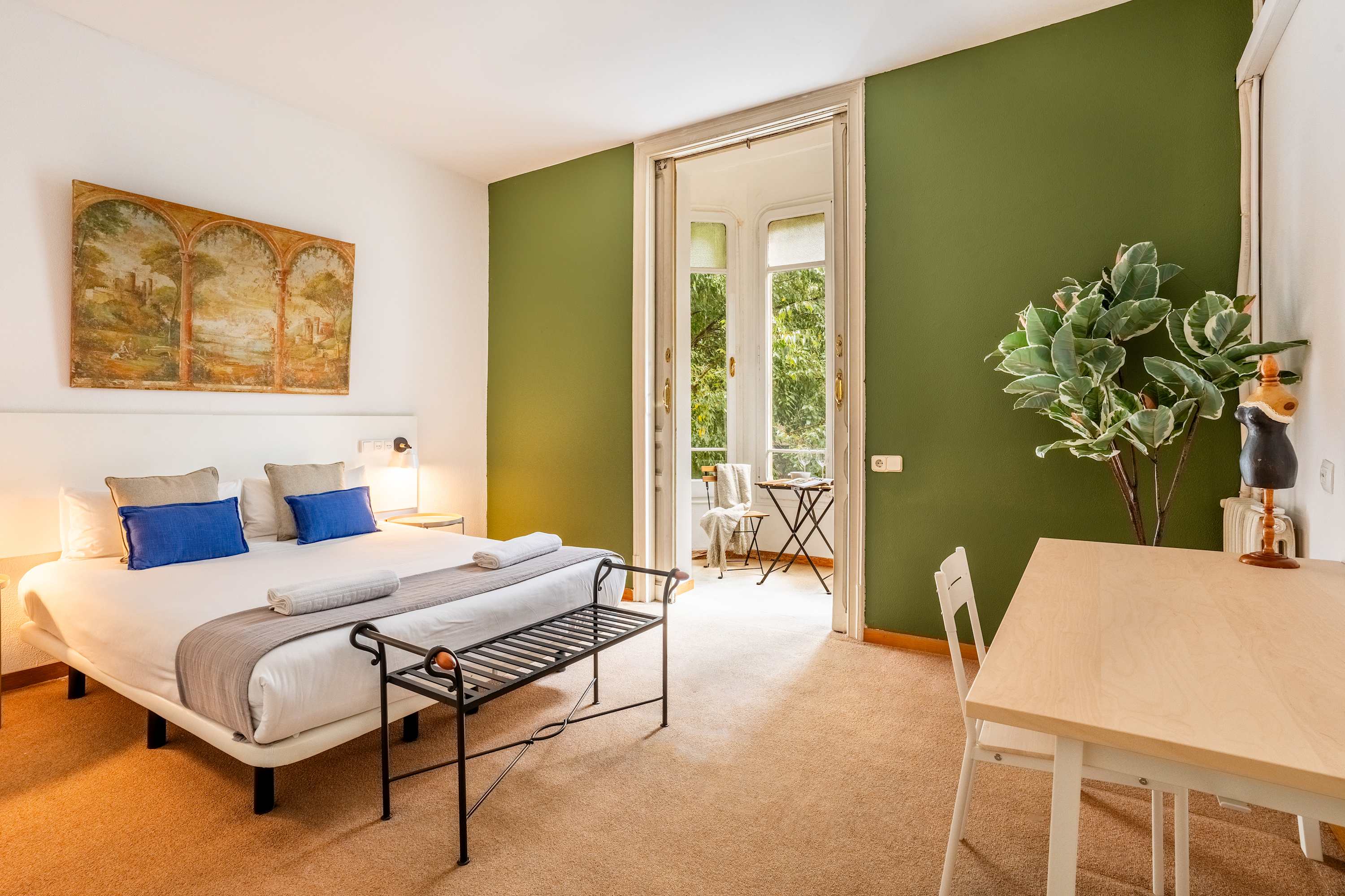 Huge historic 5BD with private Terrace! — Barcelona, Catalunya — vacation rental