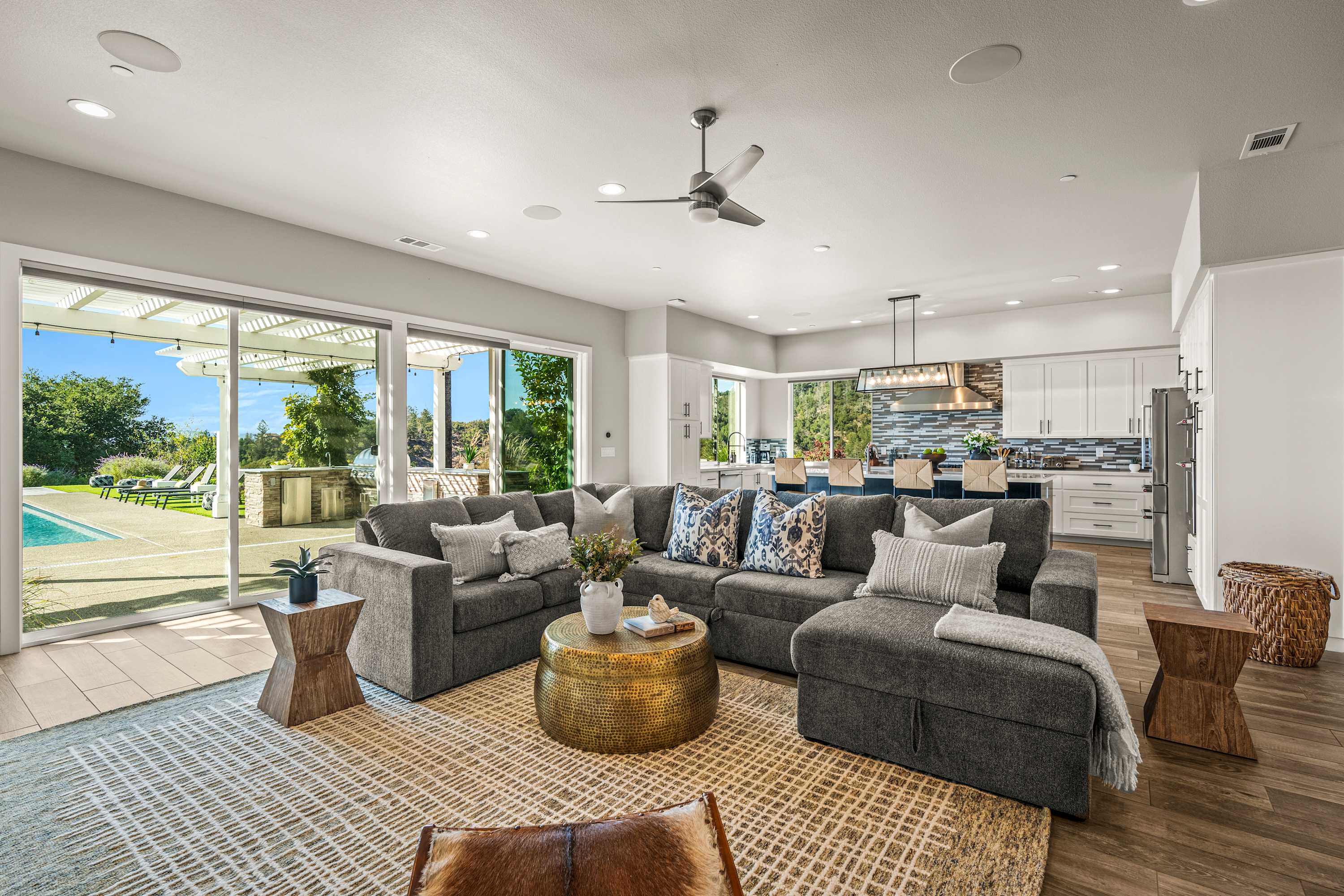 The Overlook by Sonoma Stays – Modern Luxe Retreat 5