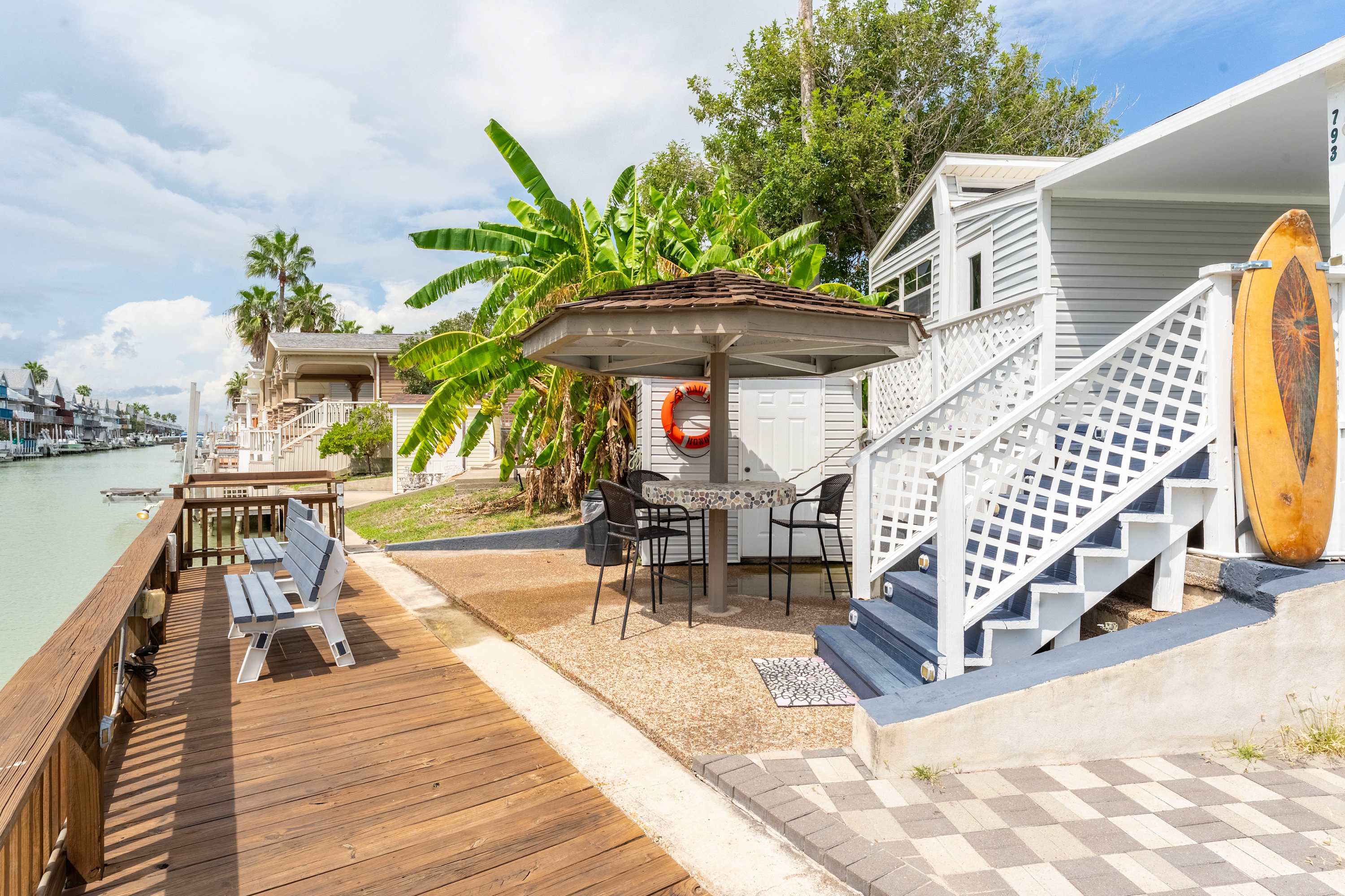 Charming 1BR Waterfront Retreat with Private Patio 5