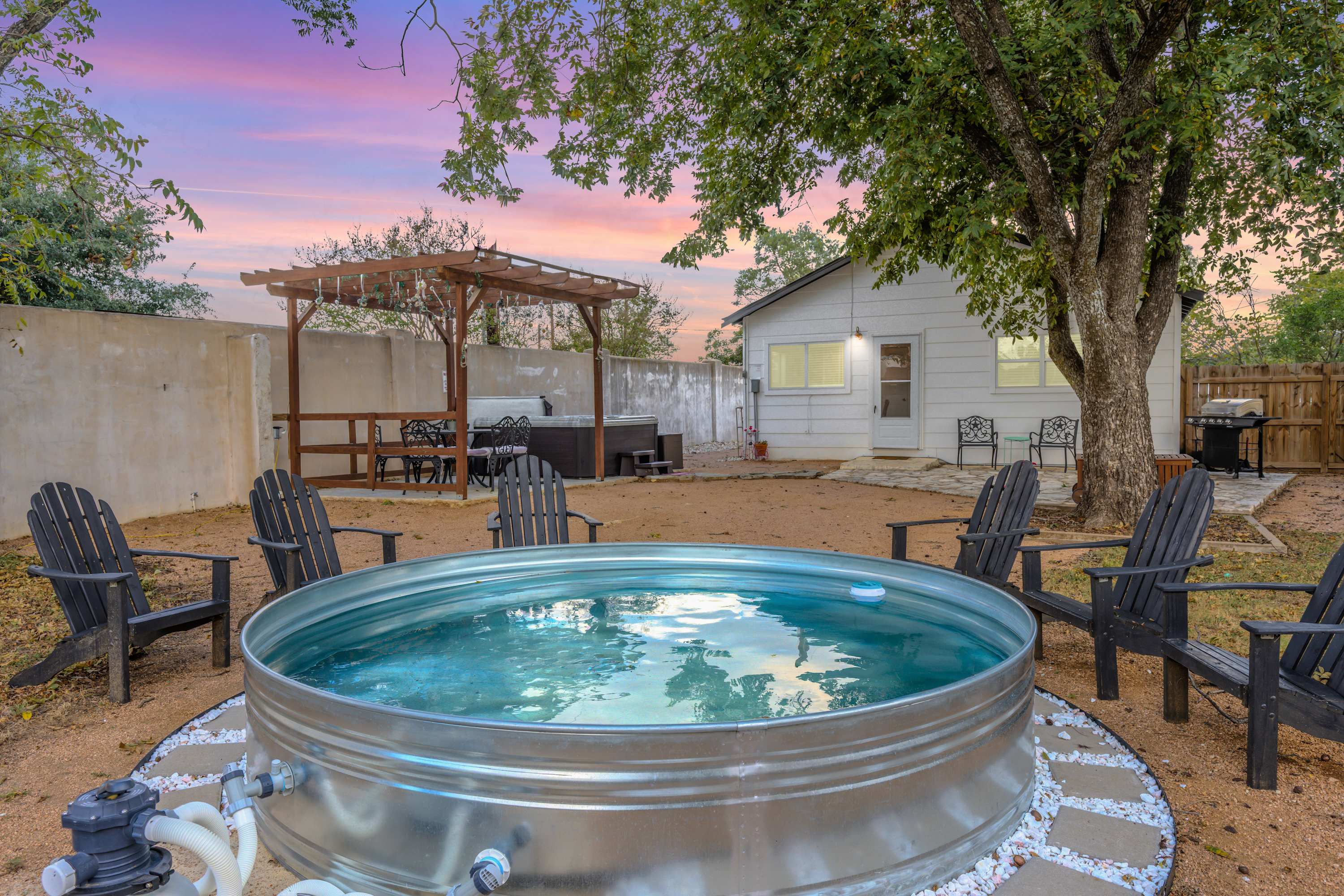 Sip Sip Hooray - Hot Tub & Cowboy Pool — Fredericksburg, TX — vacation rental